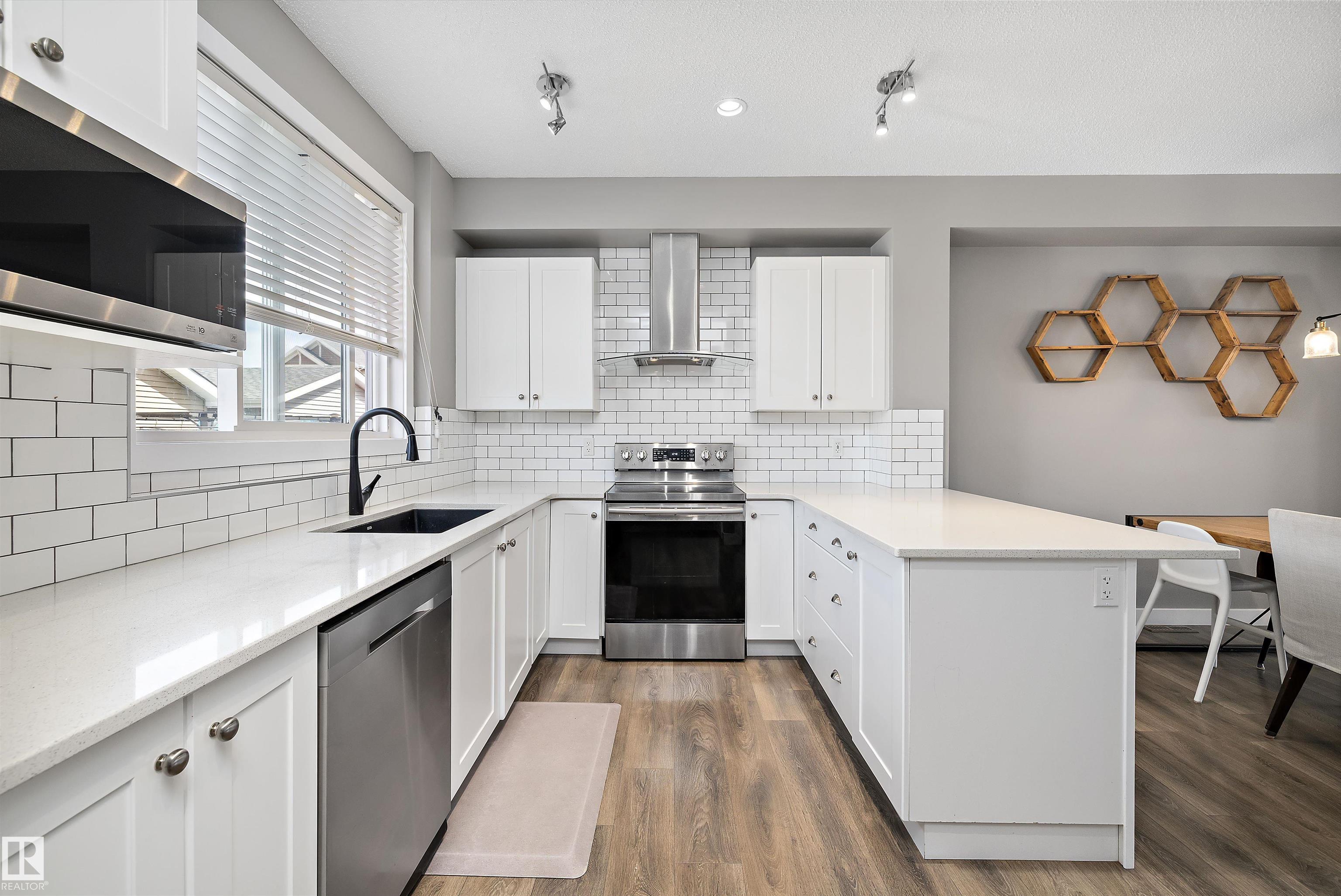 Photo 13 at 8412 24 Avenue SW, Summerside, Edmonton