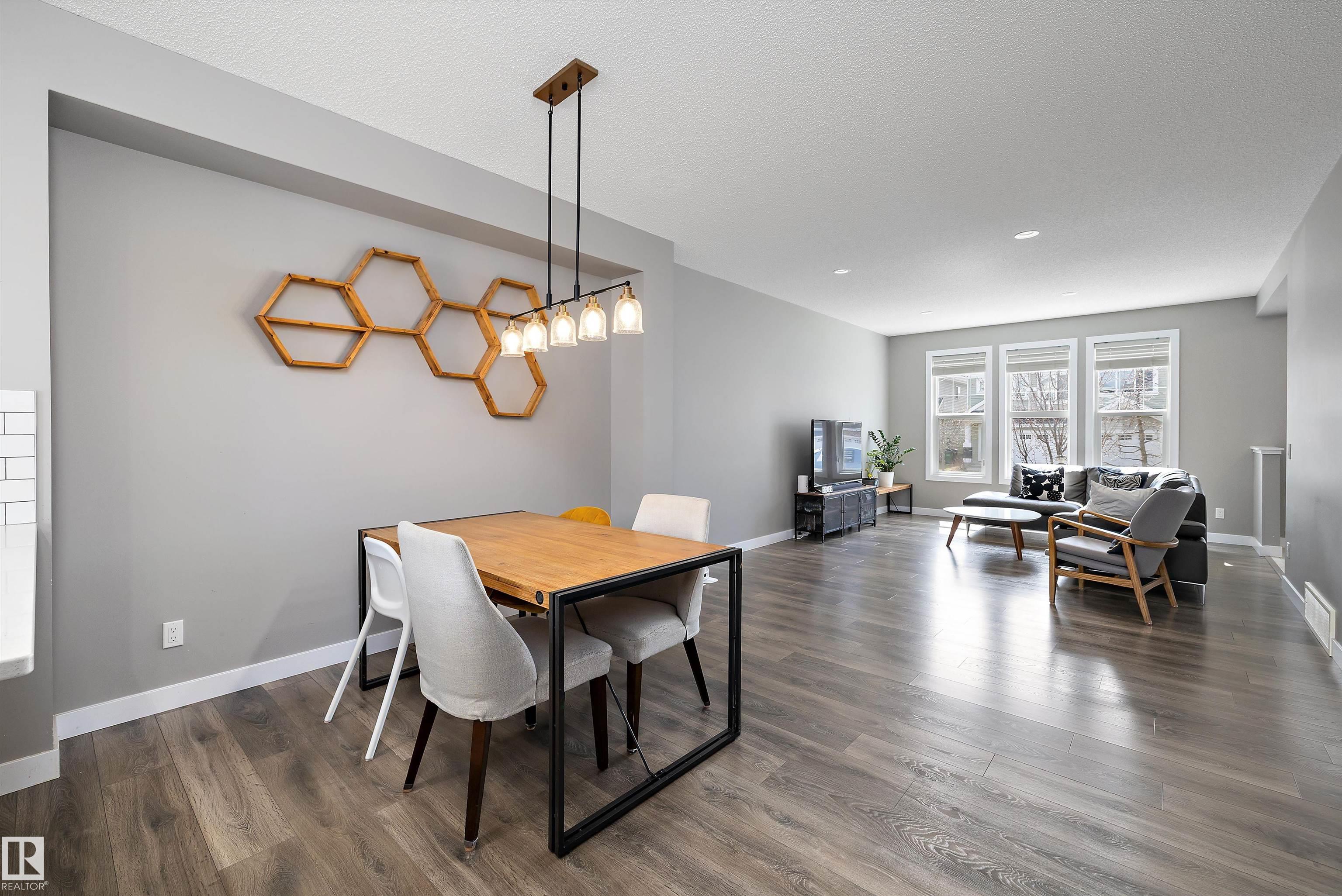 Photo 10 at 8412 24 Avenue SW, Summerside, Edmonton