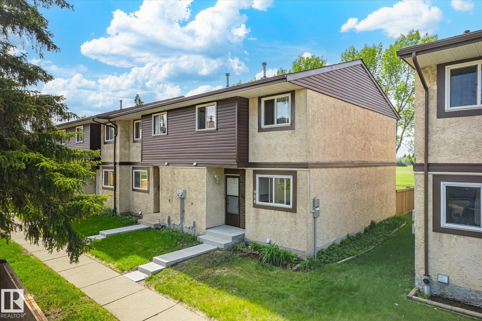 954 Lakewood Road N NW, Tipaskan, Edmonton