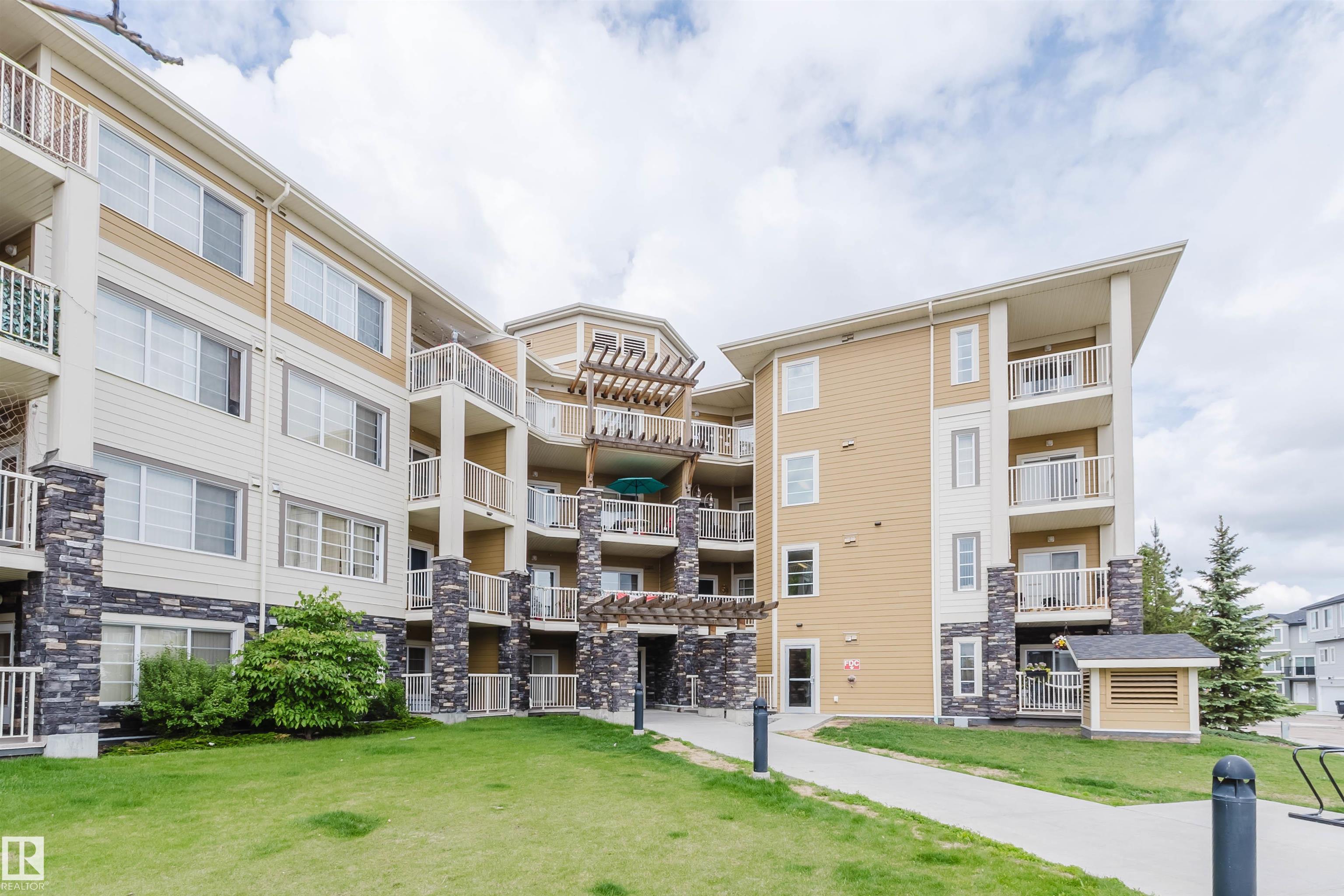 402 - 3670 139 Avenue NW, Clareview Town Centre, Edmonton