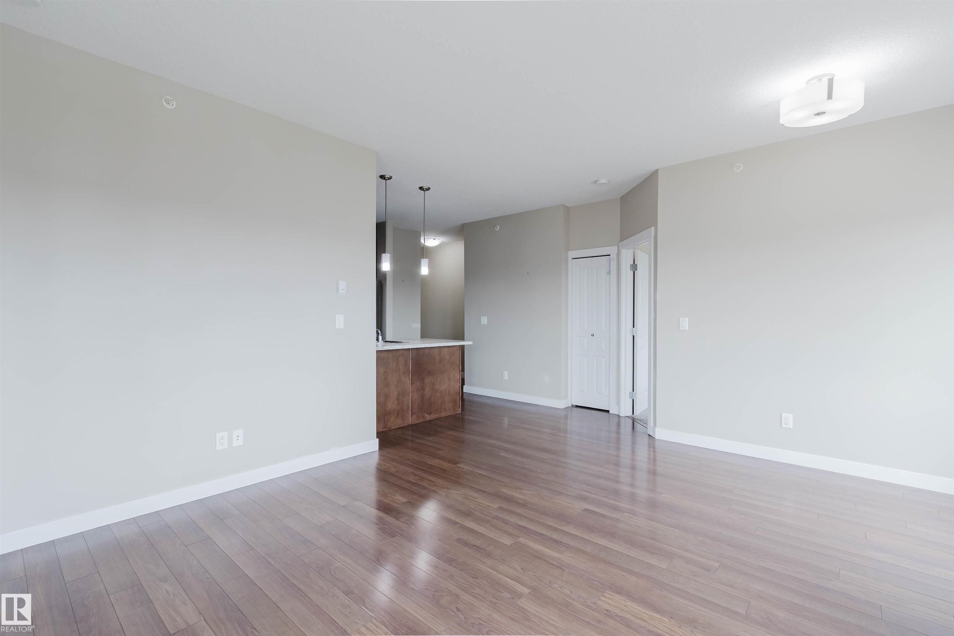 Photo 16 at 402 - 3670 139 Avenue NW, Clareview Town Centre, Edmonton