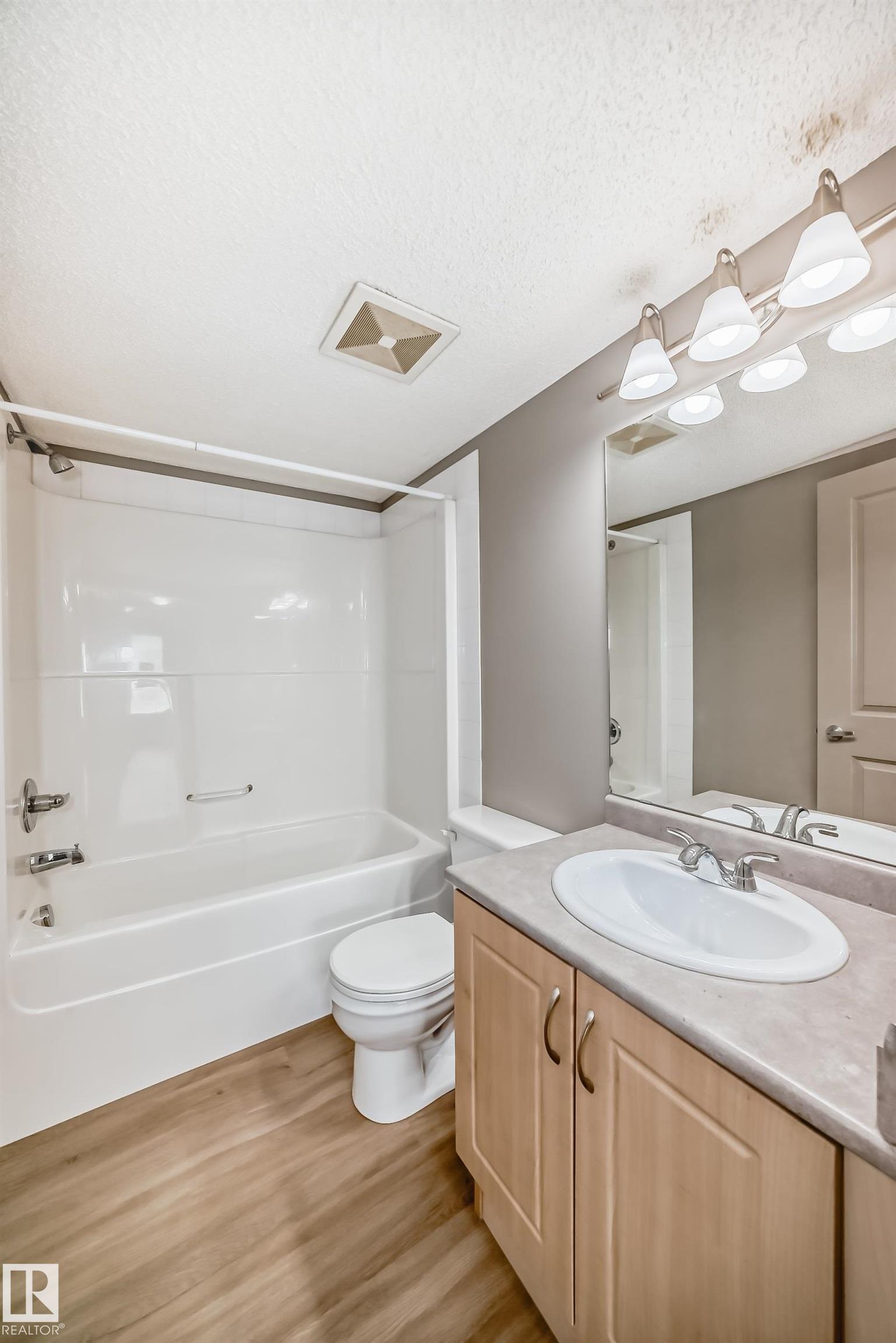 Photo 18 at 211 - 11441 Ellerslie Road SW, Rutherford, Edmonton