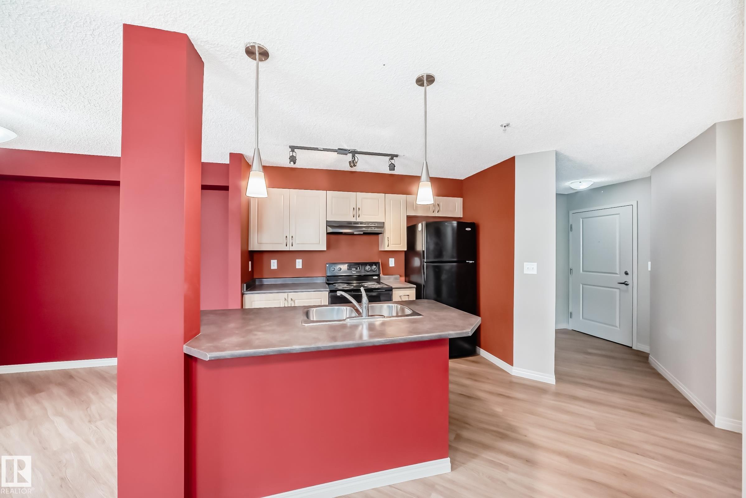 211 - 11441 Ellerslie Road SW, Rutherford, Edmonton