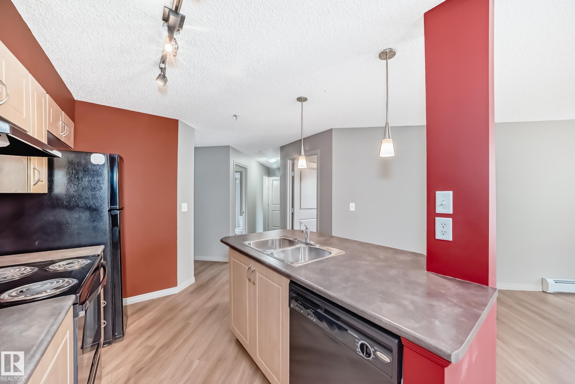 211 - 11441 Ellerslie Road SW, Rutherford, Edmonton