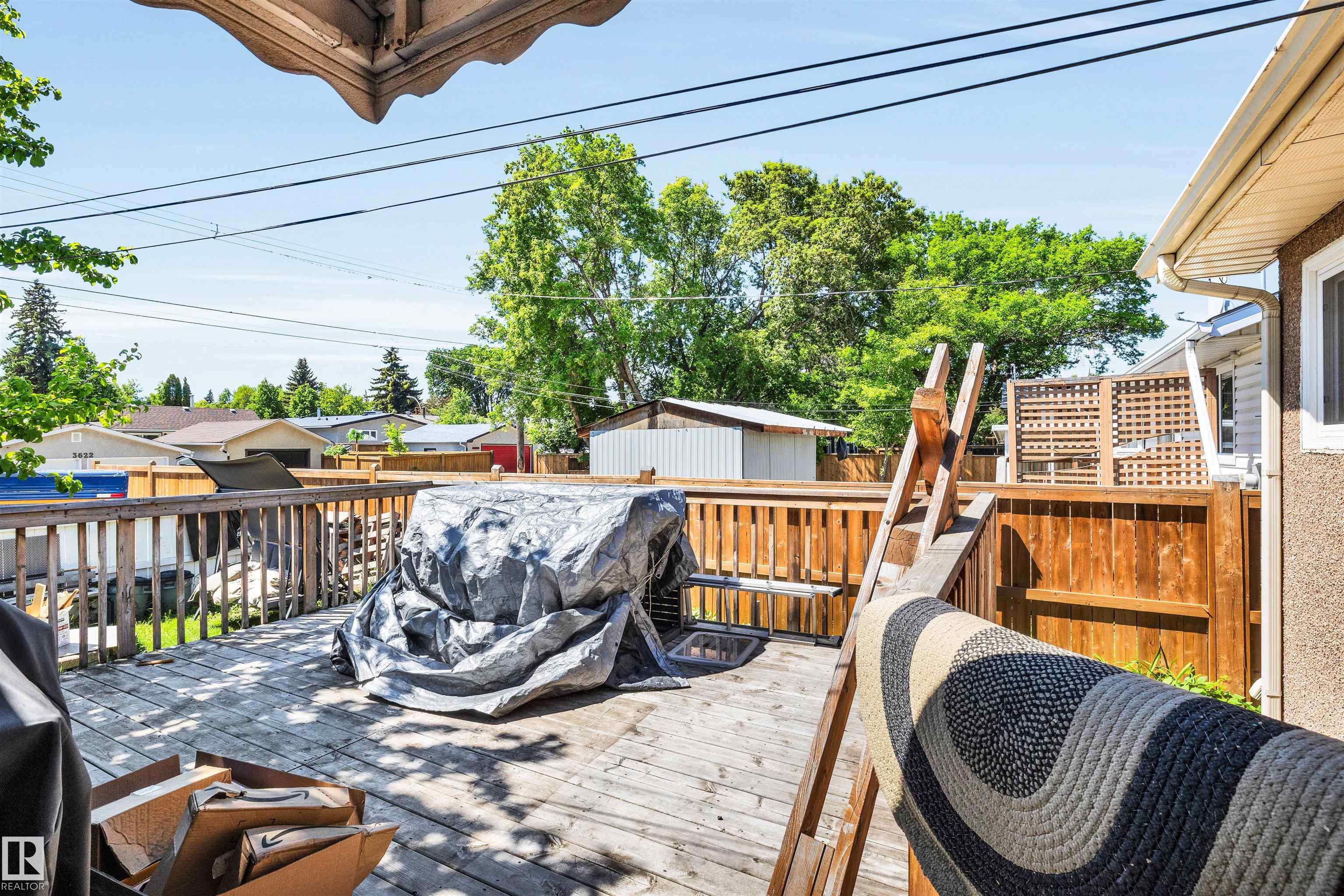 Photo 9 at 3619 110 Avenue NW, Beverly Heights, Edmonton