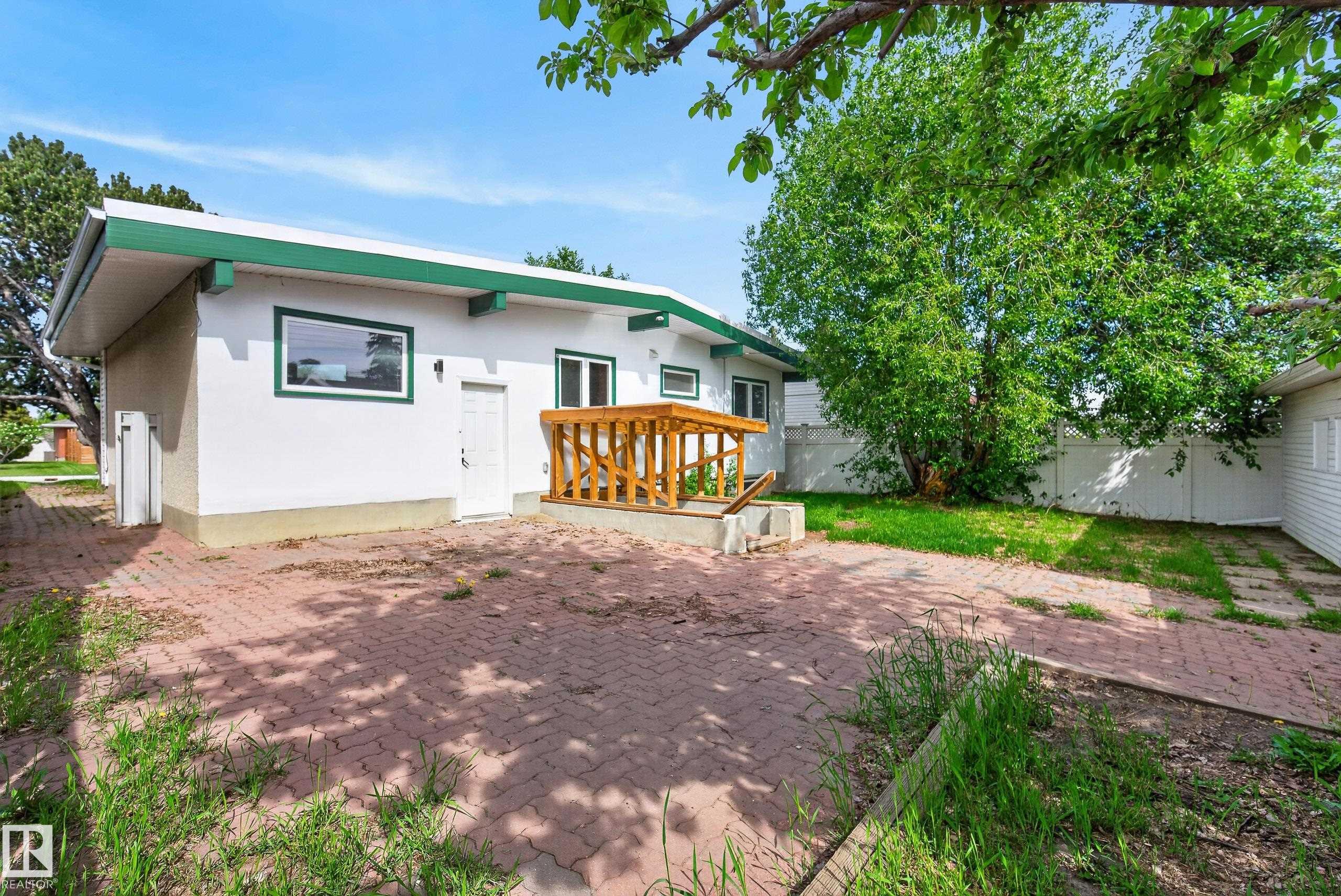 Photo 41 at 9043 52 Street NW, Ottewell, Edmonton