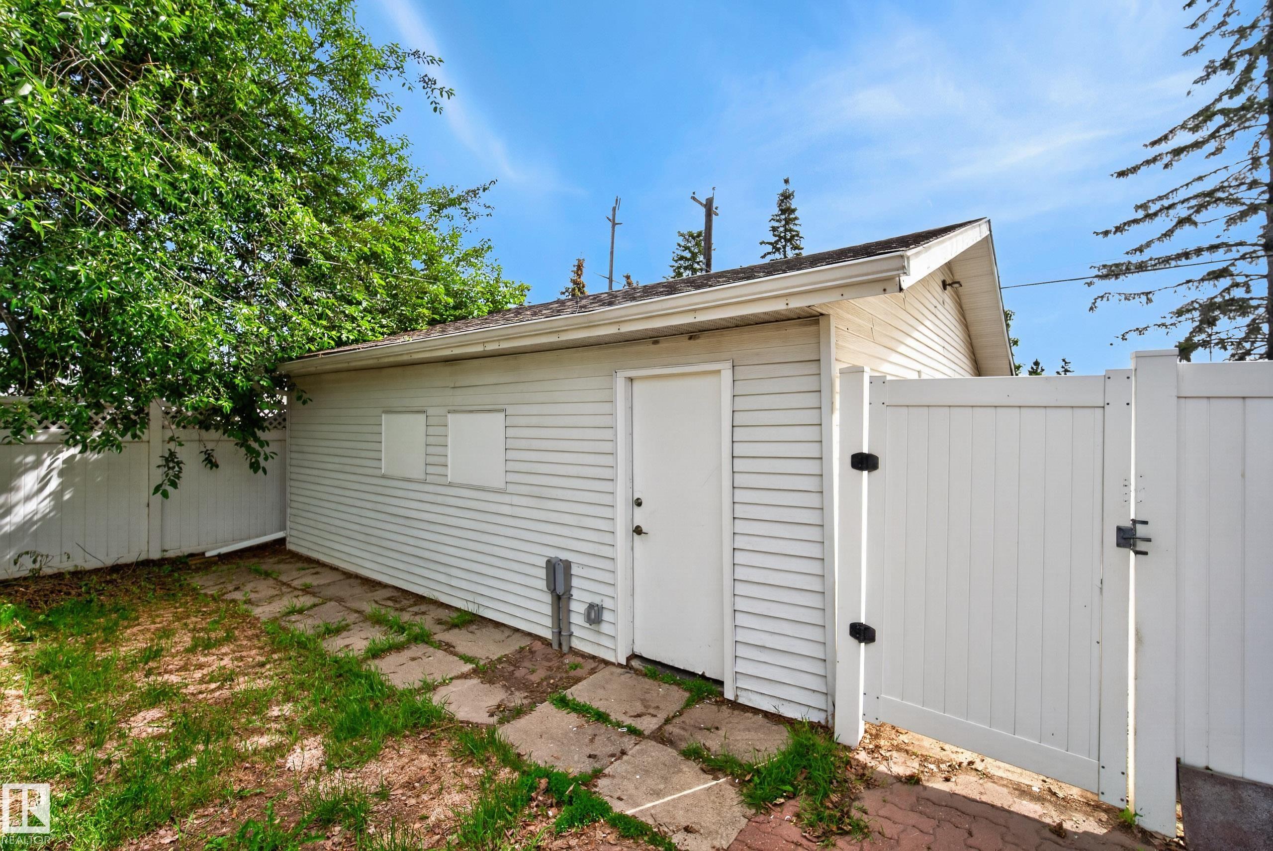 Photo 43 at 9043 52 Street NW, Ottewell, Edmonton