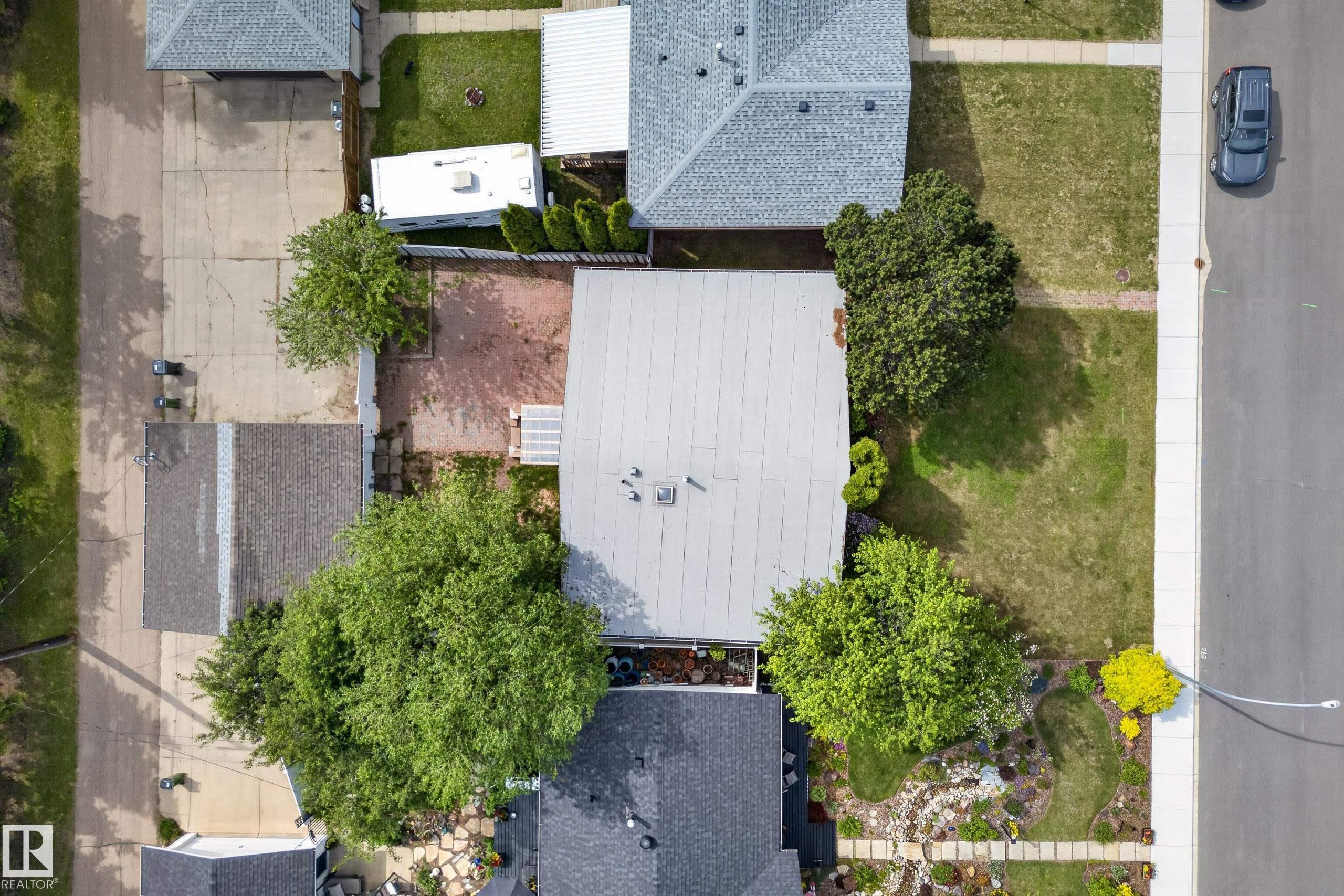 Photo 46 at 9043 52 Street NW, Ottewell, Edmonton