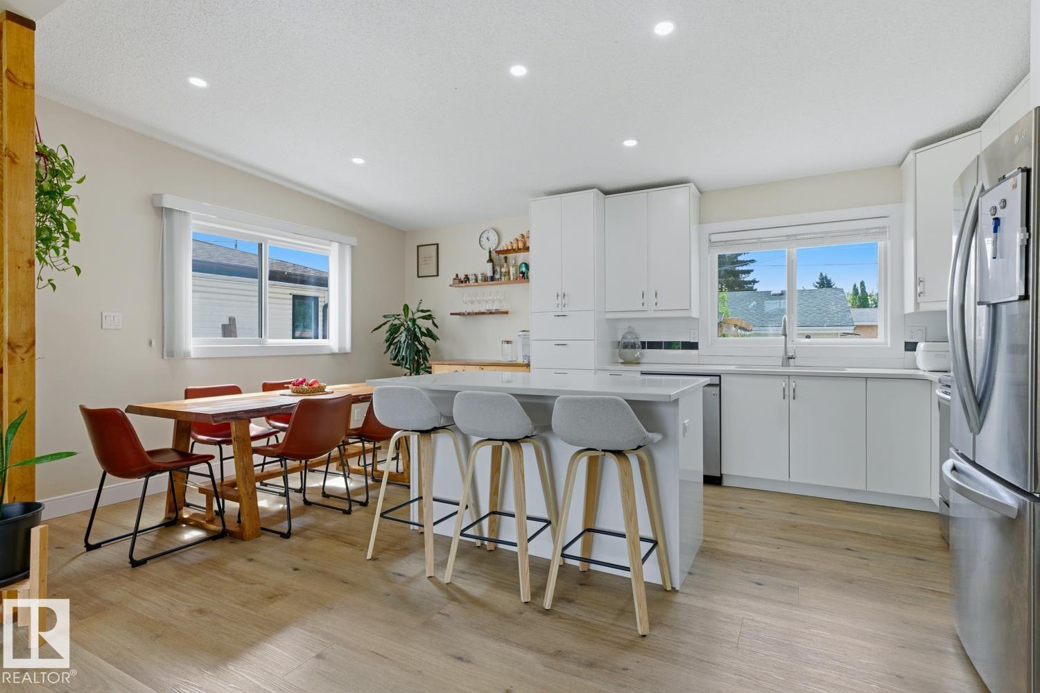 Photo 11 at 7807 132 Avenue NW, Balwin, Edmonton