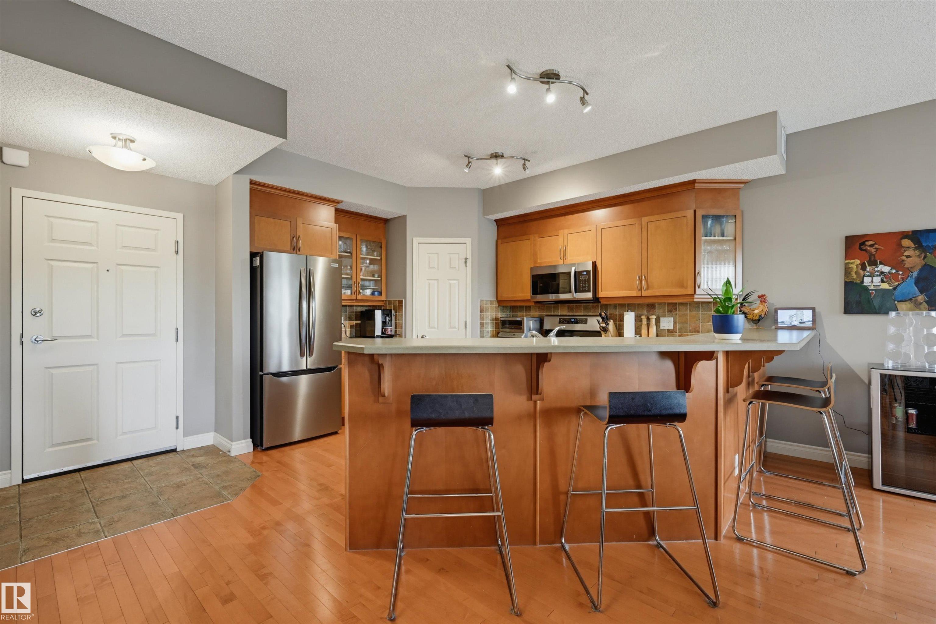 Photo 11 at 409 - 9811 96a Street NW, Cloverdale, Edmonton
