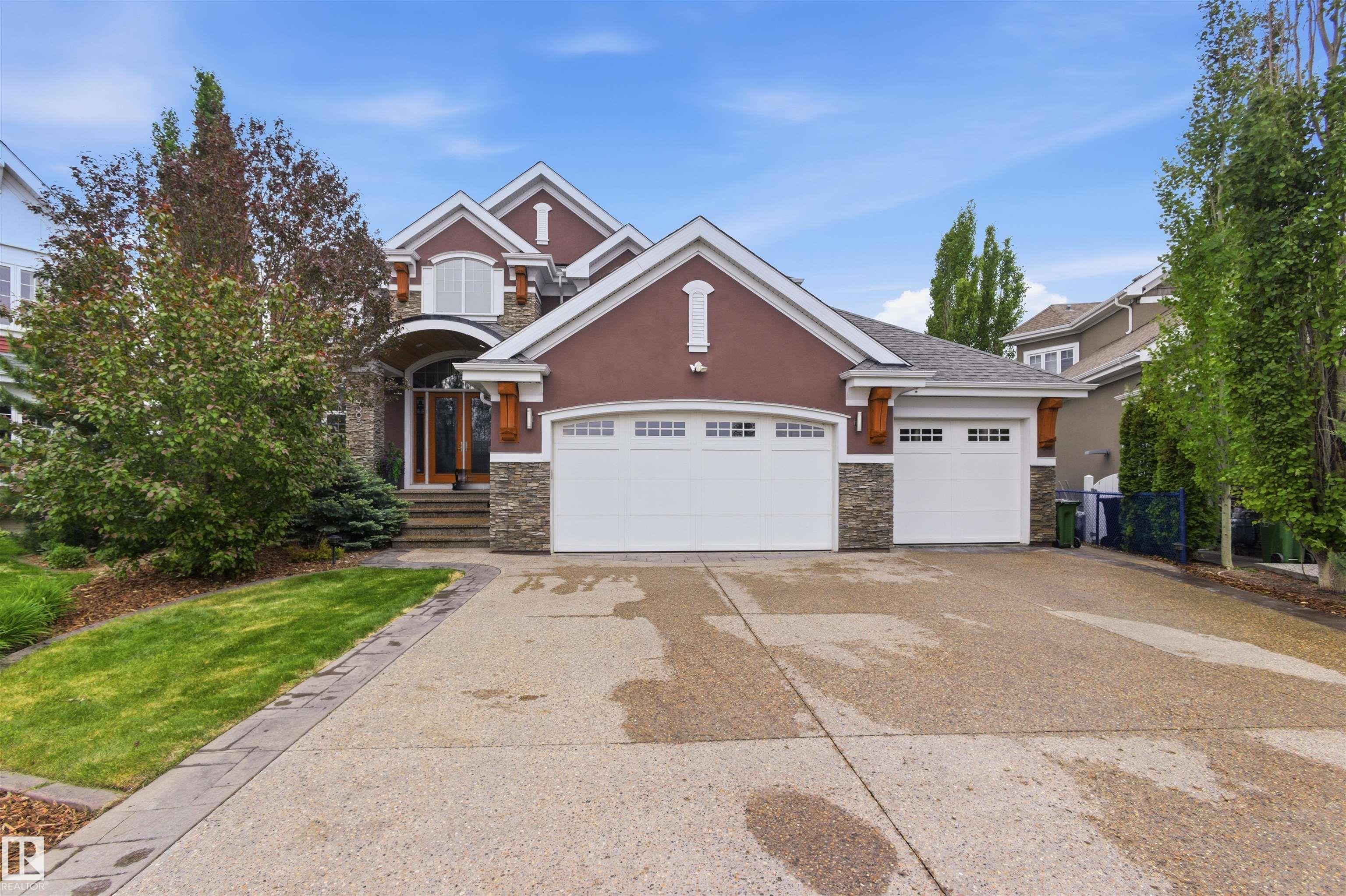 9003 16 Avenue SW, Edmonton, AB T6X 1B2