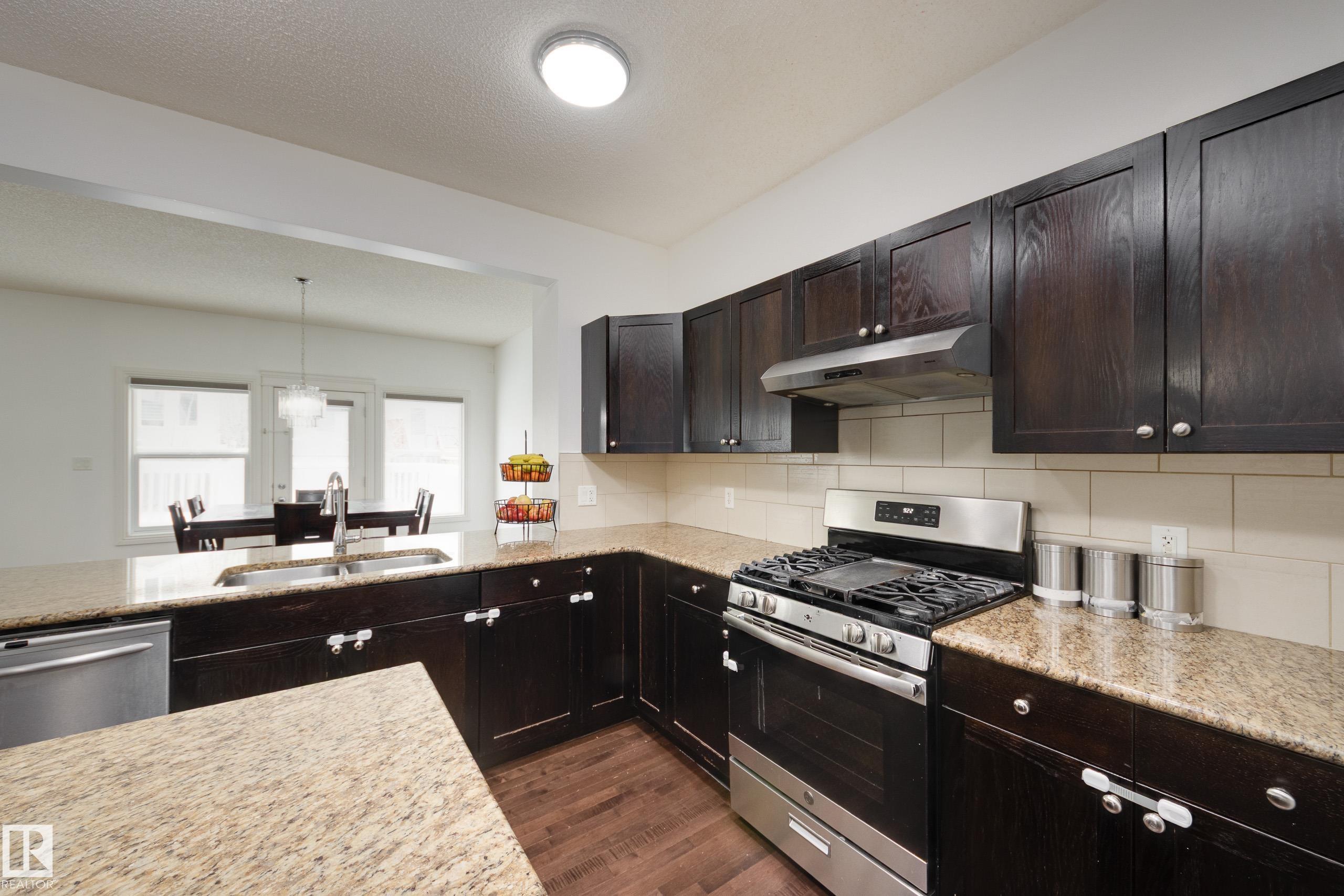 Photo 14 at 6131 10 Avenue SW, Walker, Edmonton