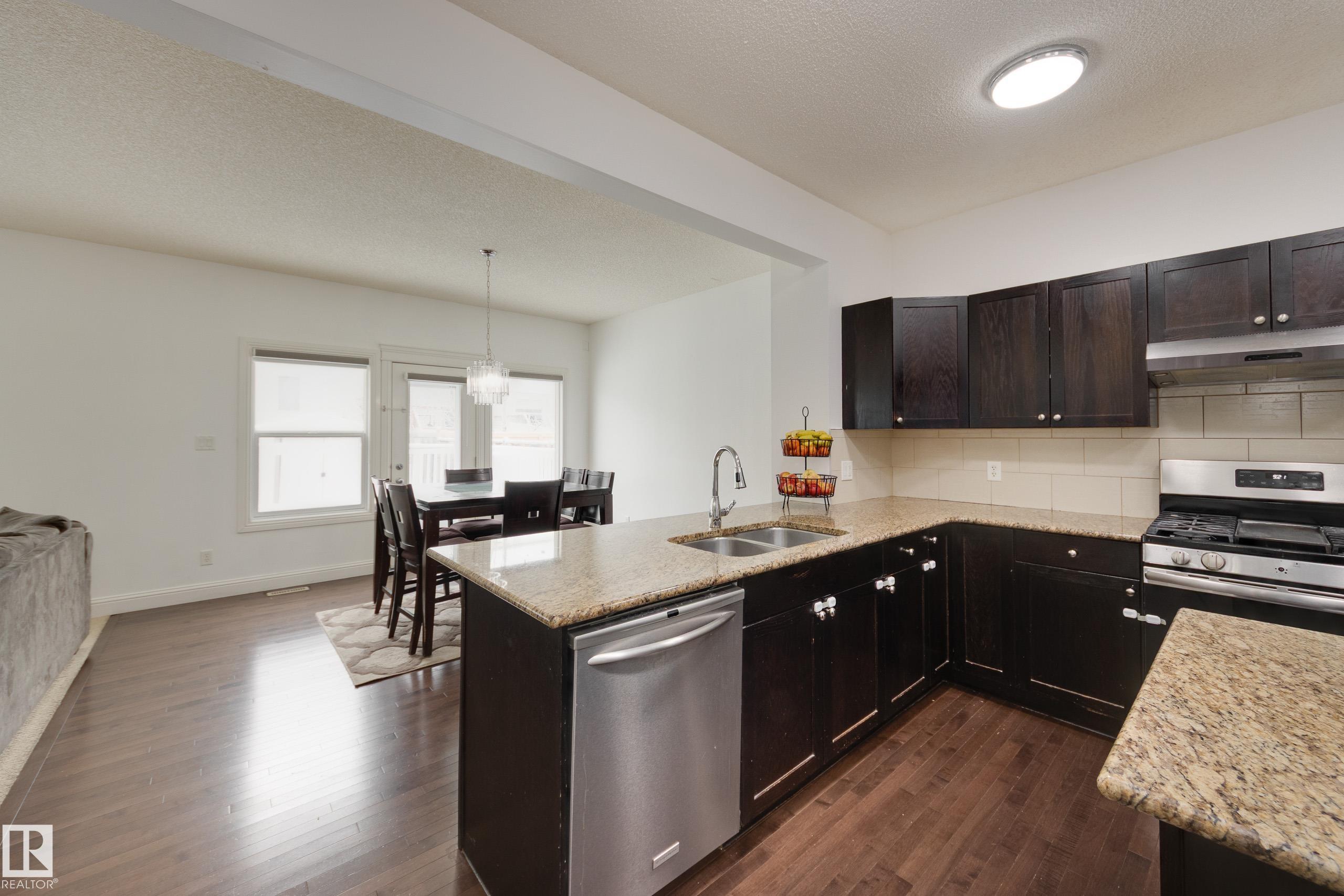 Photo 15 at 6131 10 Avenue SW, Walker, Edmonton