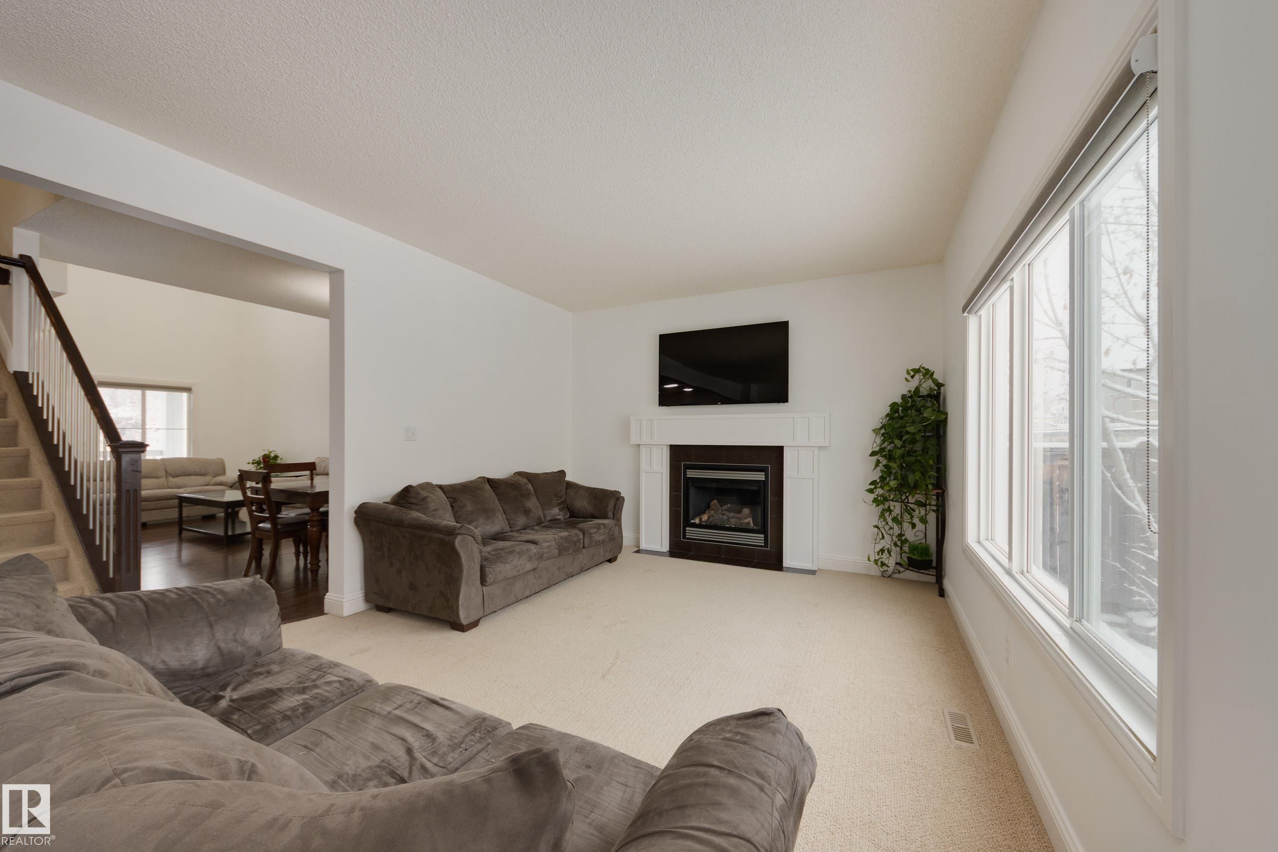 Photo 9 at 6131 10 Avenue SW, Walker, Edmonton