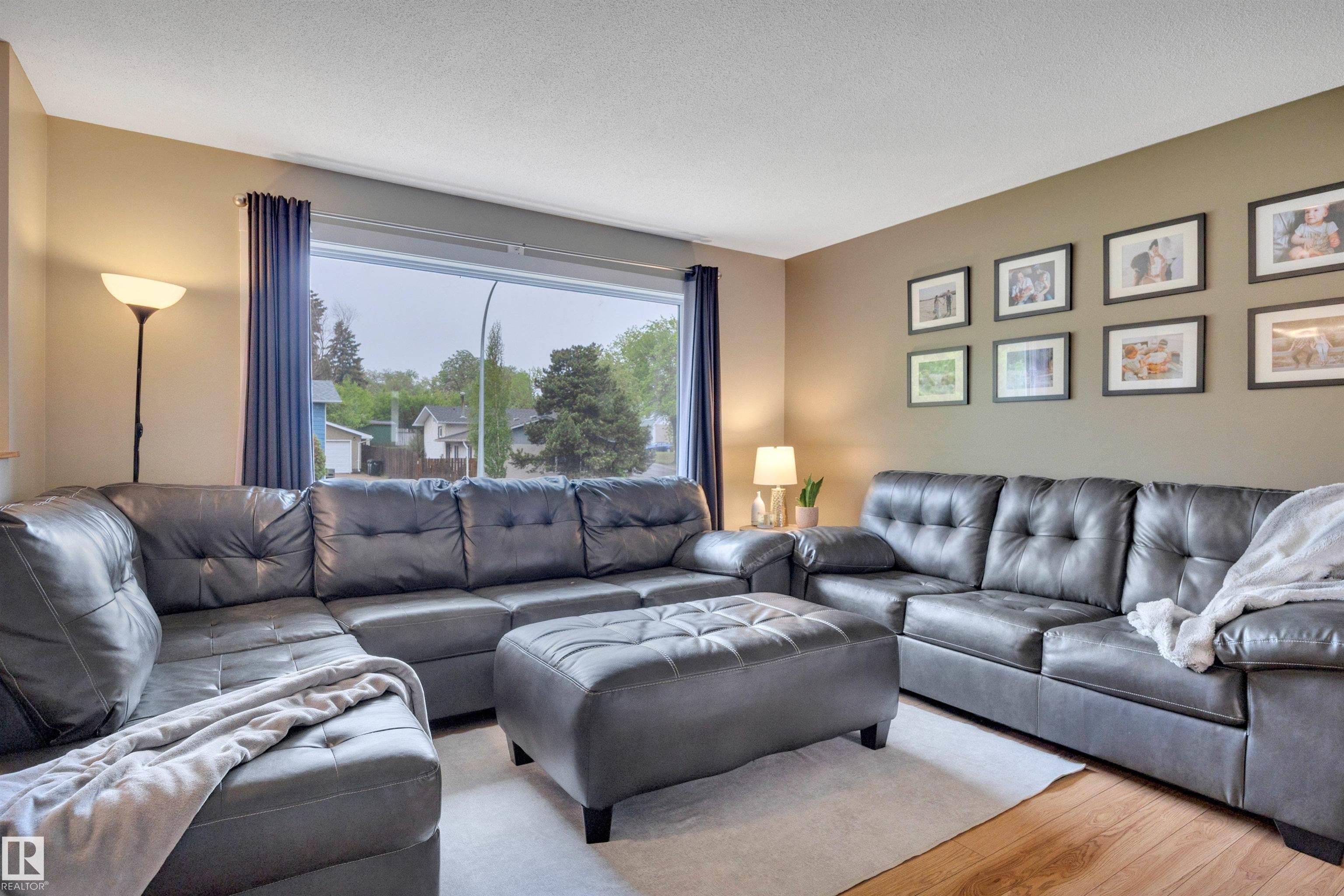 76 Merrywood Crescent, Mills Haven, Sherwood Park