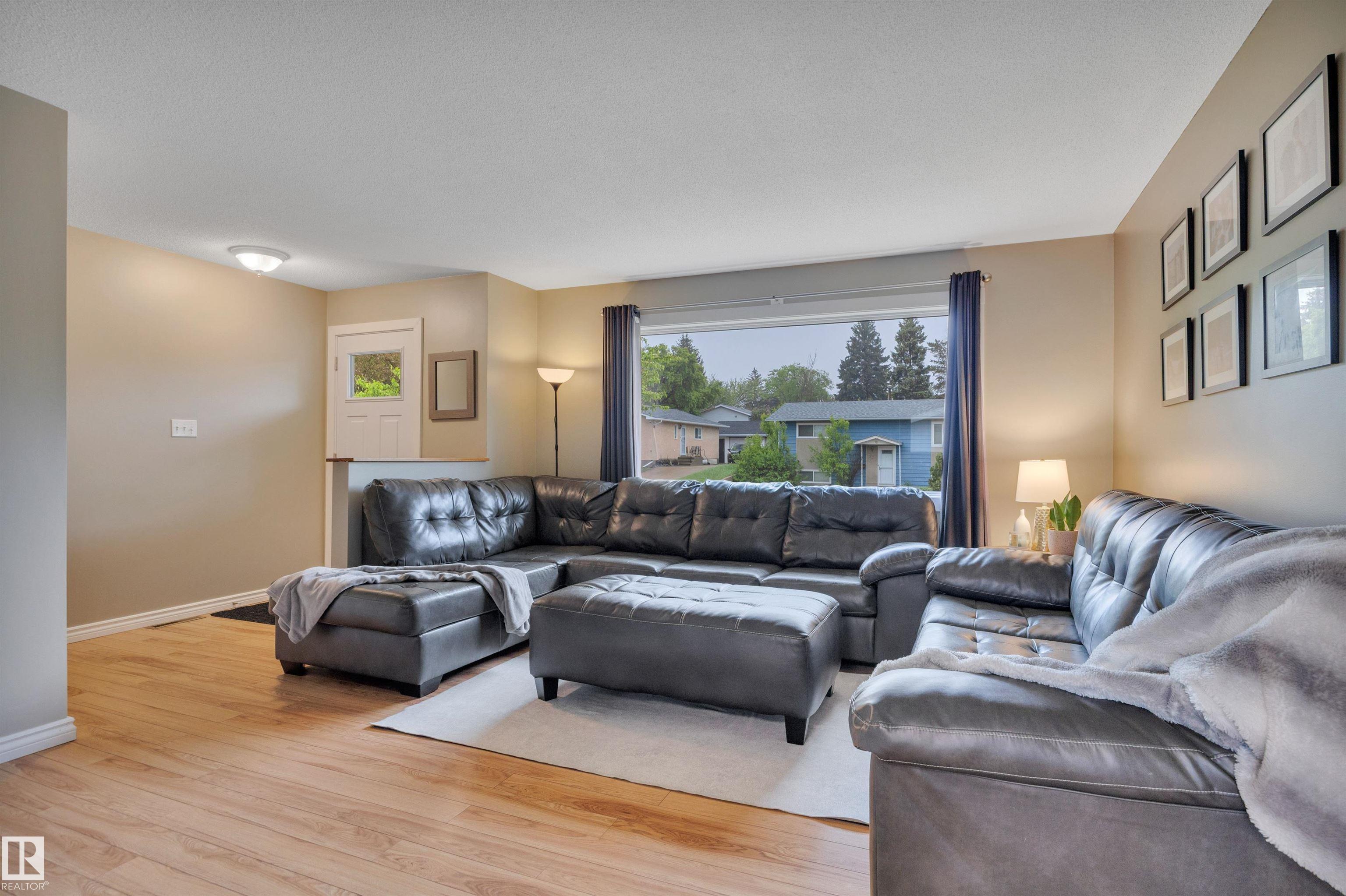 76 Merrywood Crescent, Mills Haven, Sherwood Park