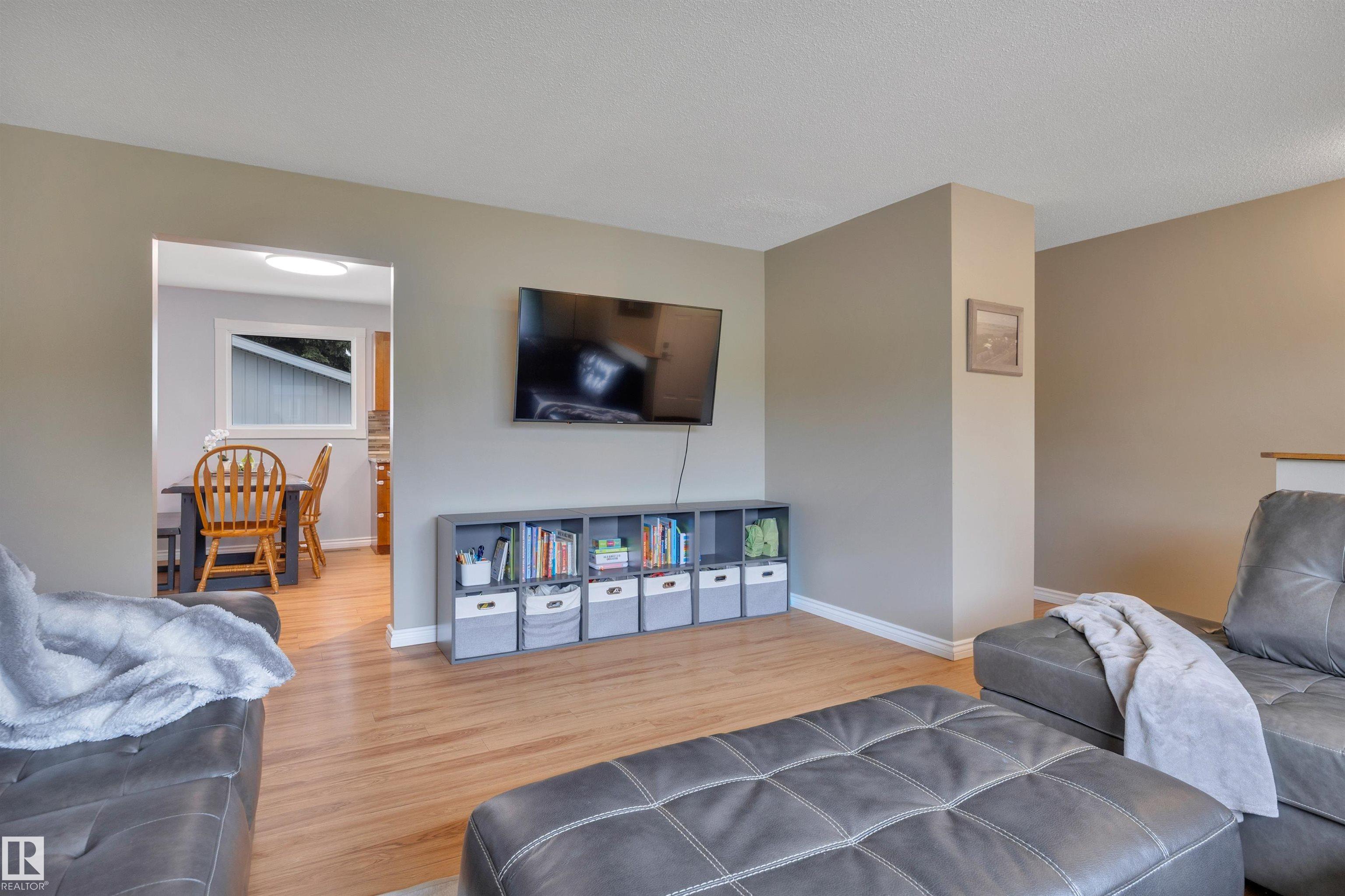 76 Merrywood Crescent, Mills Haven, Sherwood Park