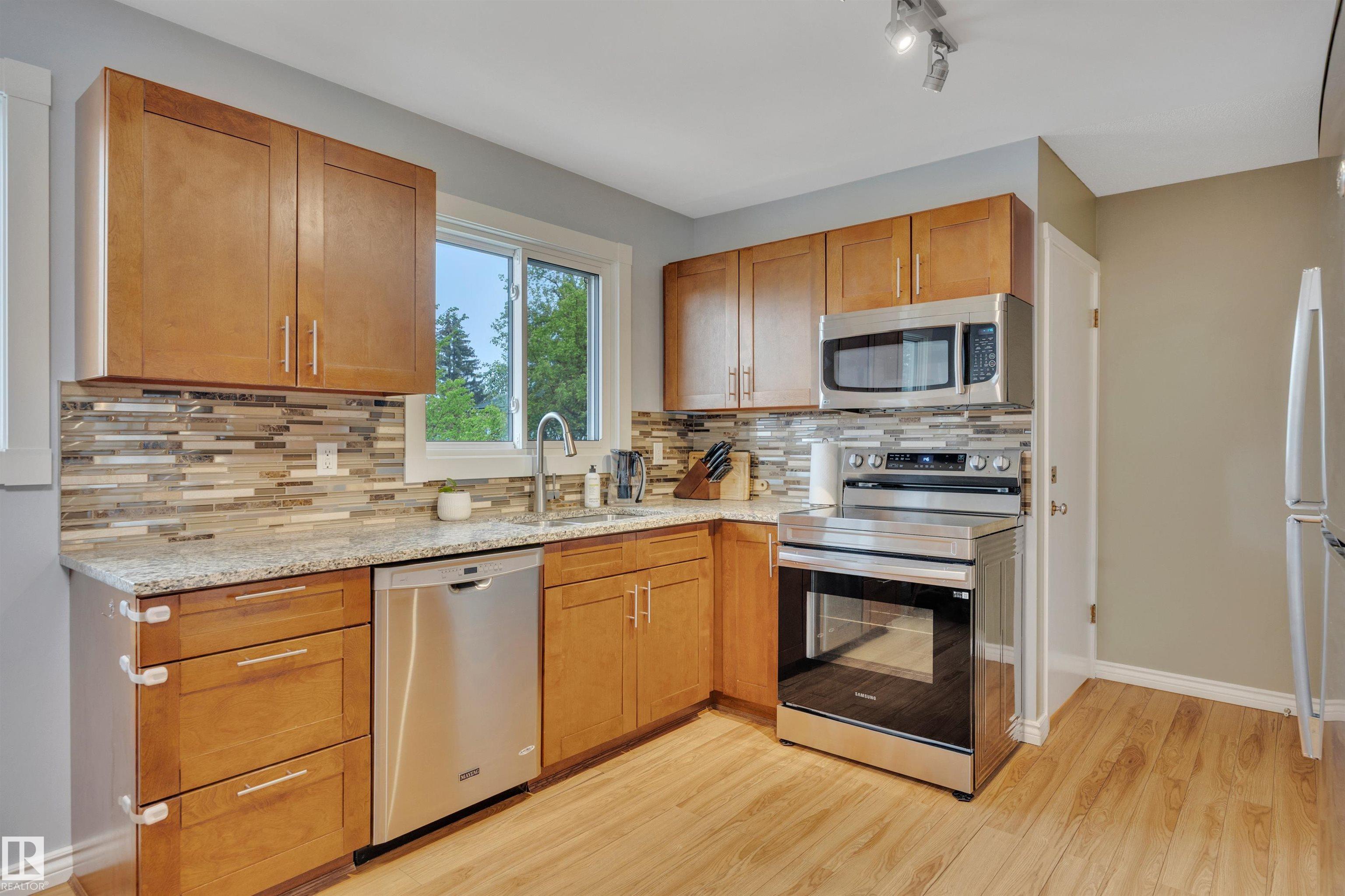 Photo 8 at 76 Merrywood Crescent, Mills Haven, Sherwood Park