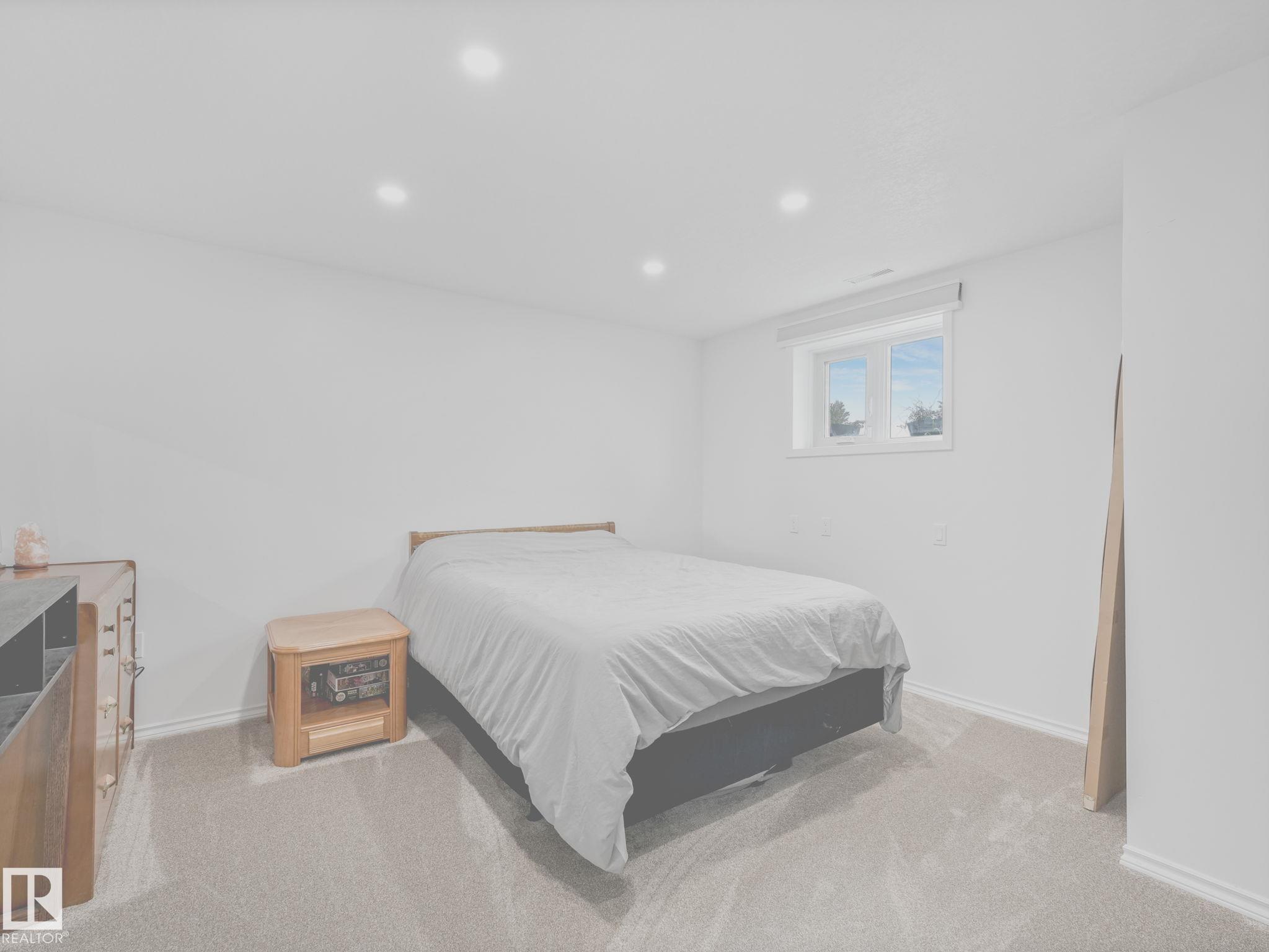 Photo 40 at 3904 35 Avenue NW, Minchau, Edmonton
