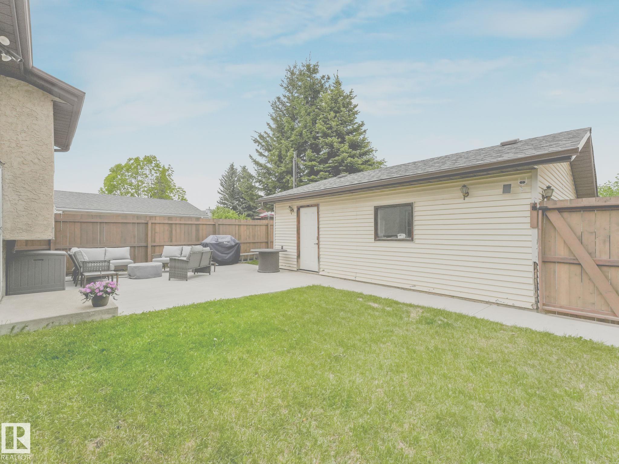Photo 55 at 3904 35 Avenue NW, Minchau, Edmonton