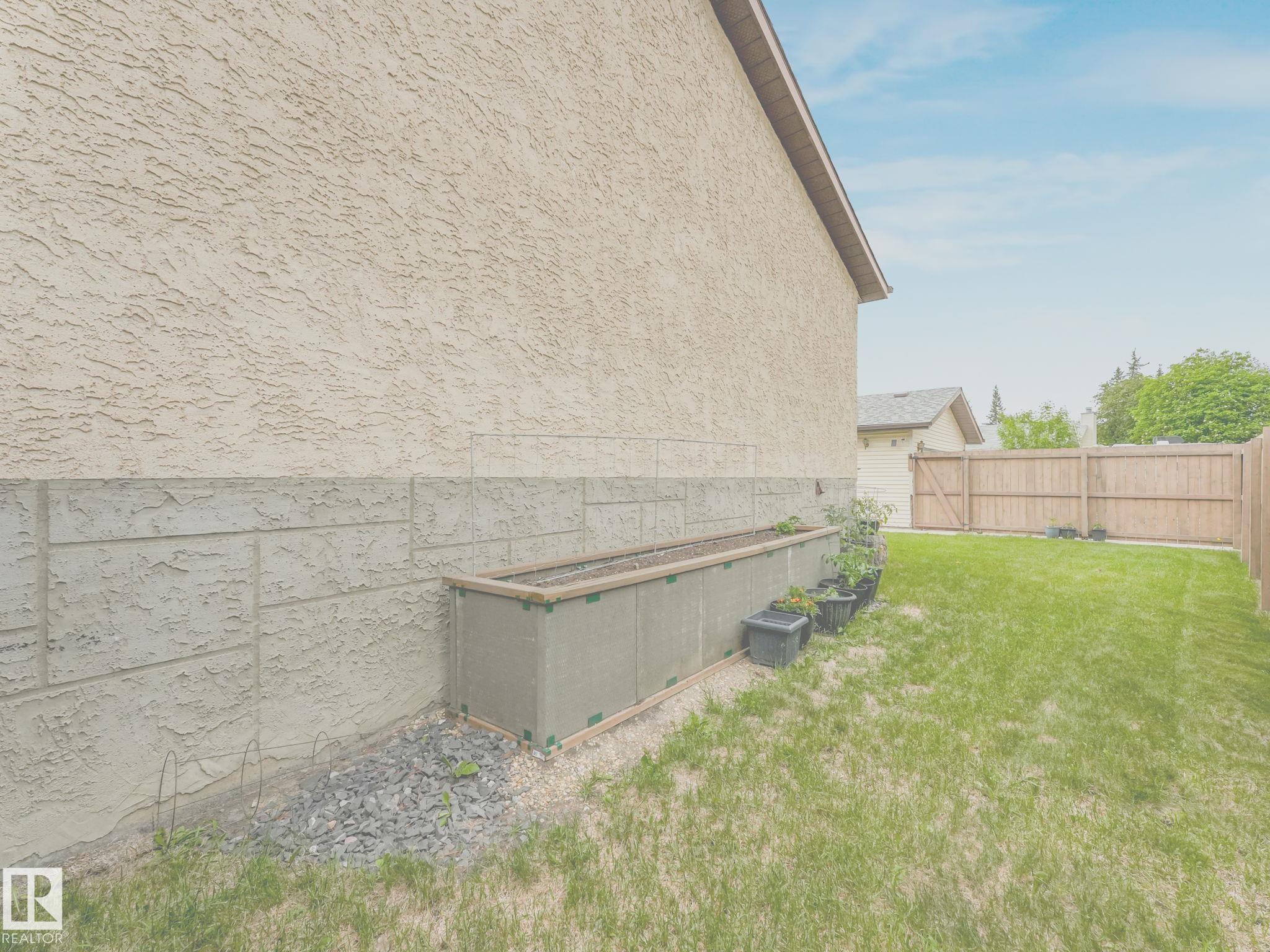 Photo 56 at 3904 35 Avenue NW, Minchau, Edmonton