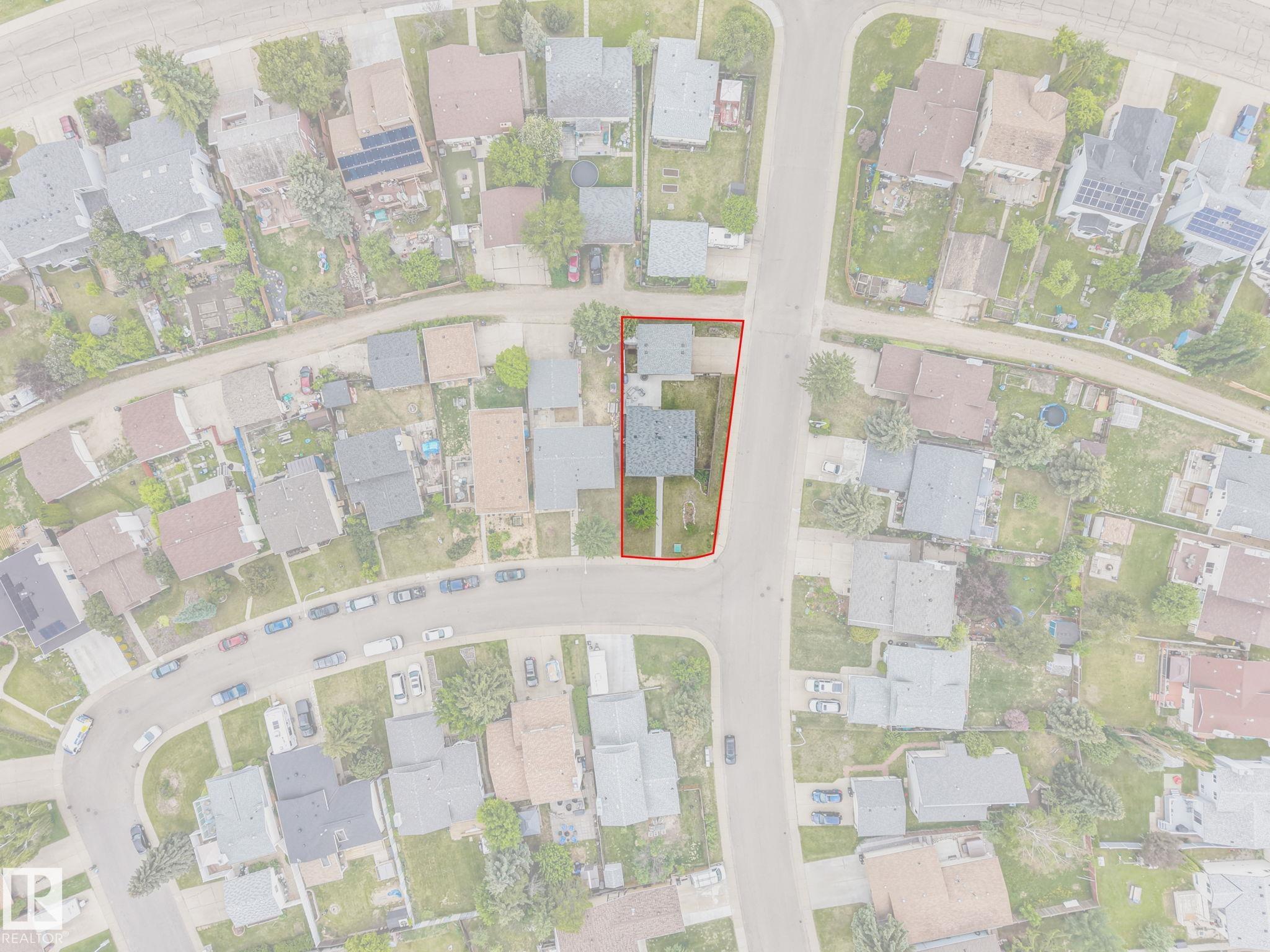 Photo 62 at 3904 35 Avenue NW, Minchau, Edmonton
