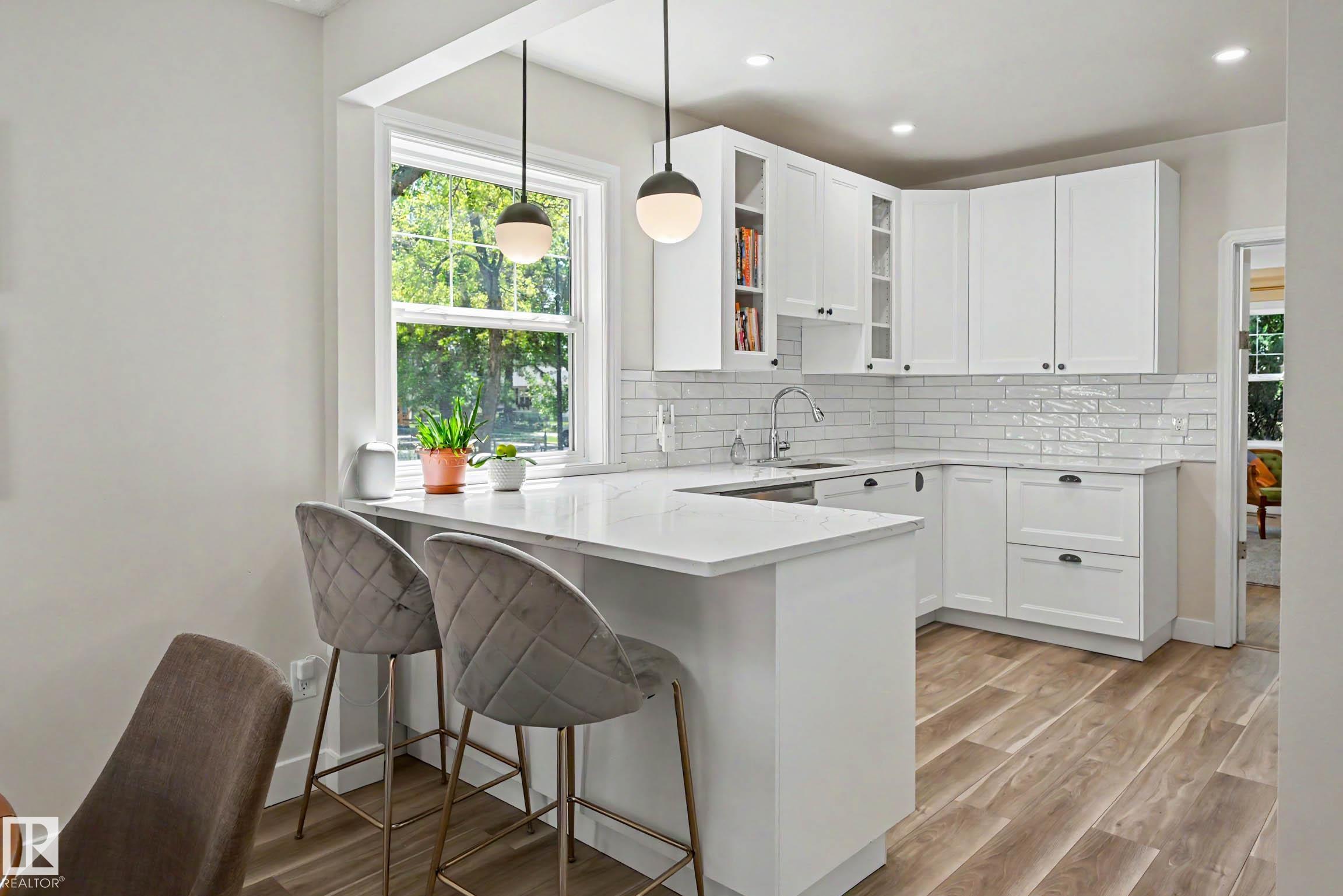 Photo 14 at 11603 71 Street NW, Bellevue, Edmonton
