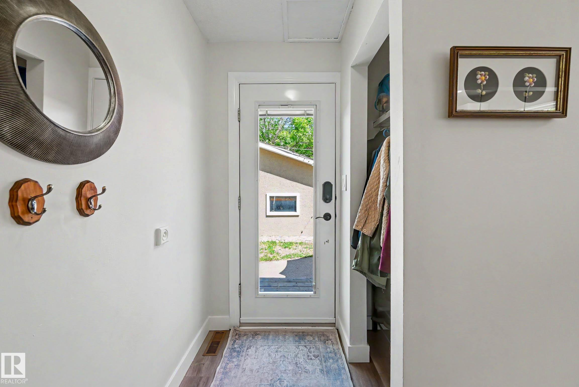 Photo 19 at 11603 71 Street NW, Bellevue, Edmonton