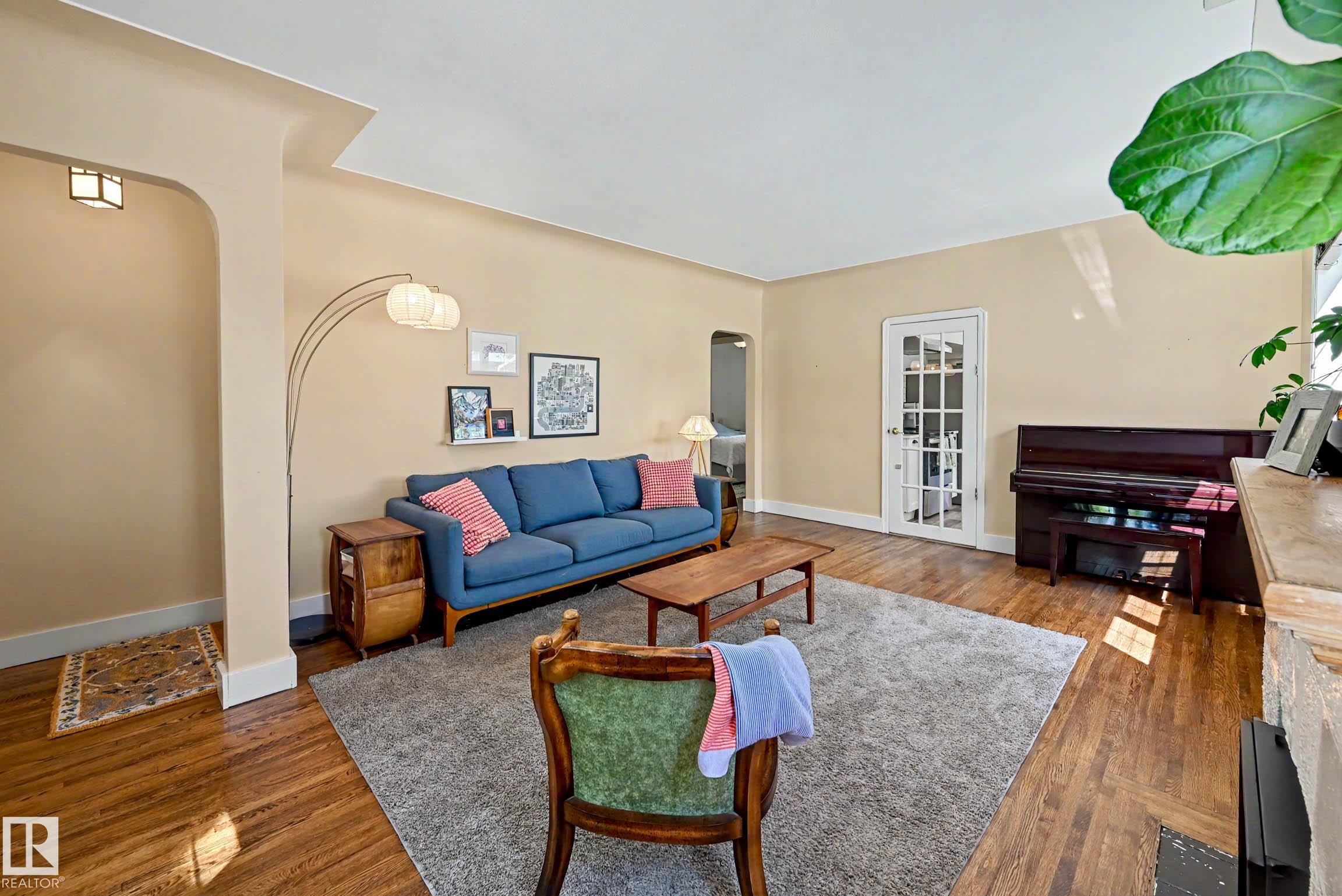 11603 71 Street NW, Bellevue, Edmonton