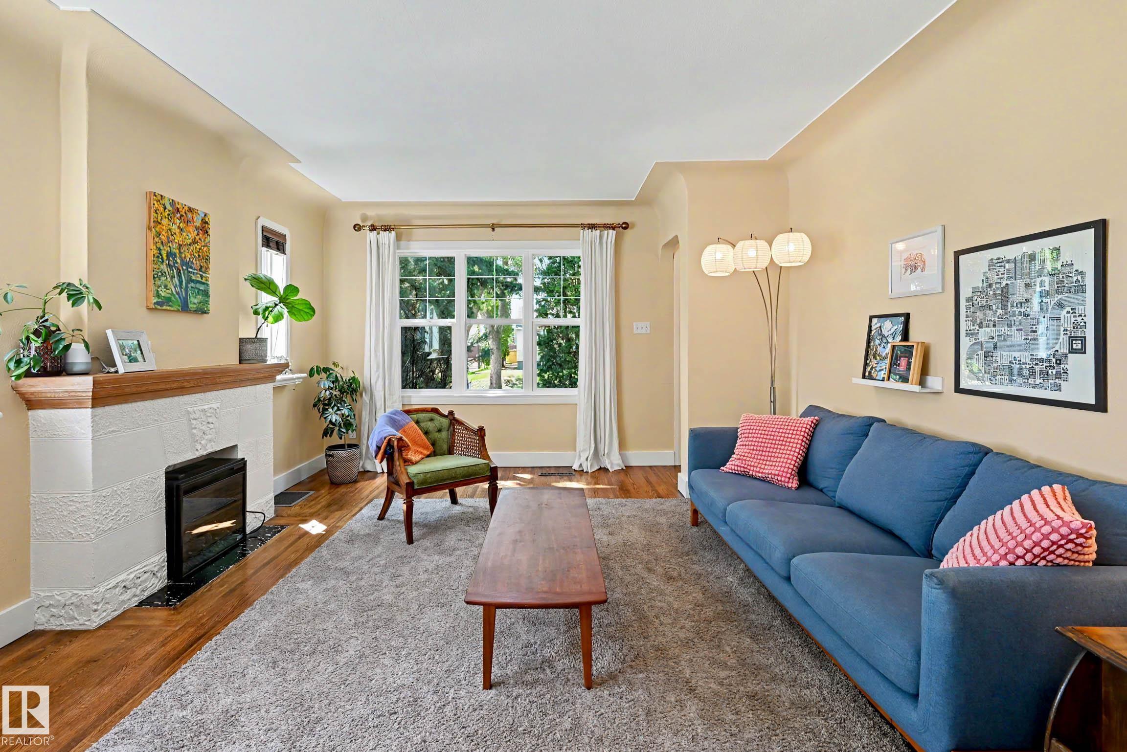Photo 8 at 11603 71 Street NW, Bellevue, Edmonton