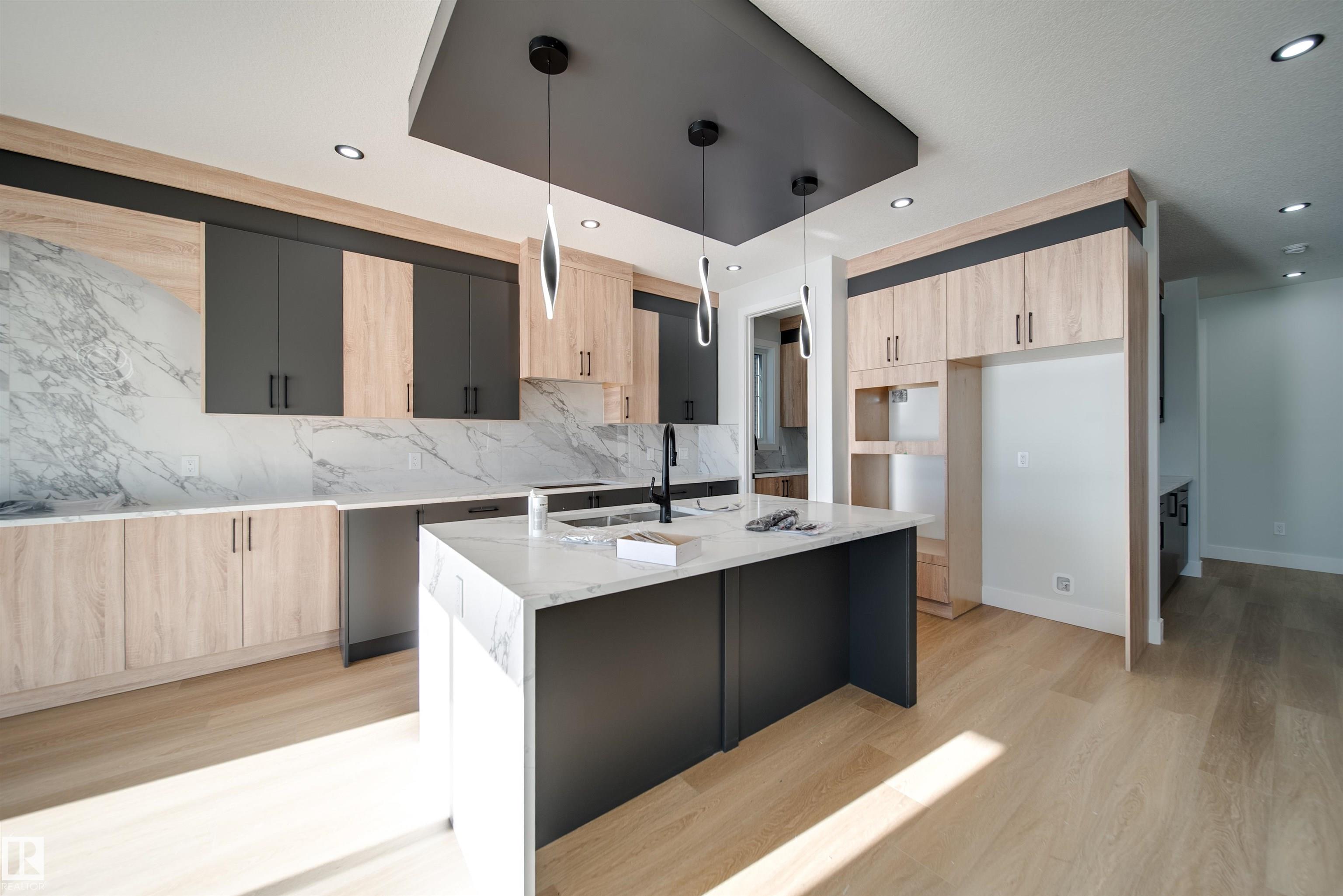 Photo 12 at 7027 177 Avenue NW, Crystallina Nera East, Edmonton
