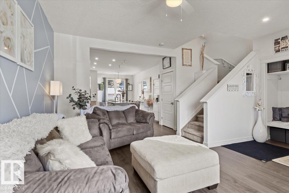 5213 22 Avenue SW, Walker, Edmonton