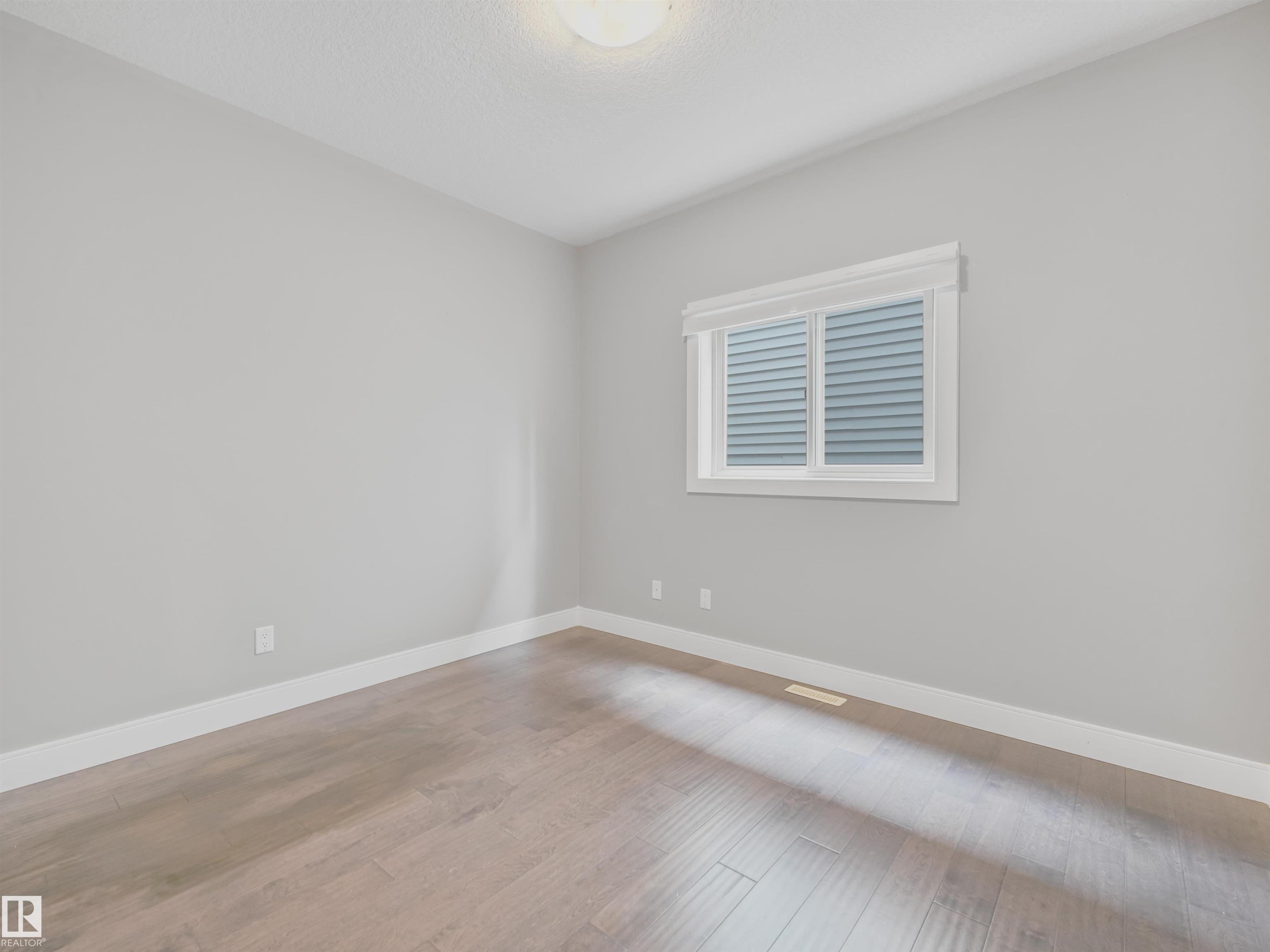 Photo 10 at 1090 Armitage Crescent SW, Ambleside, Edmonton