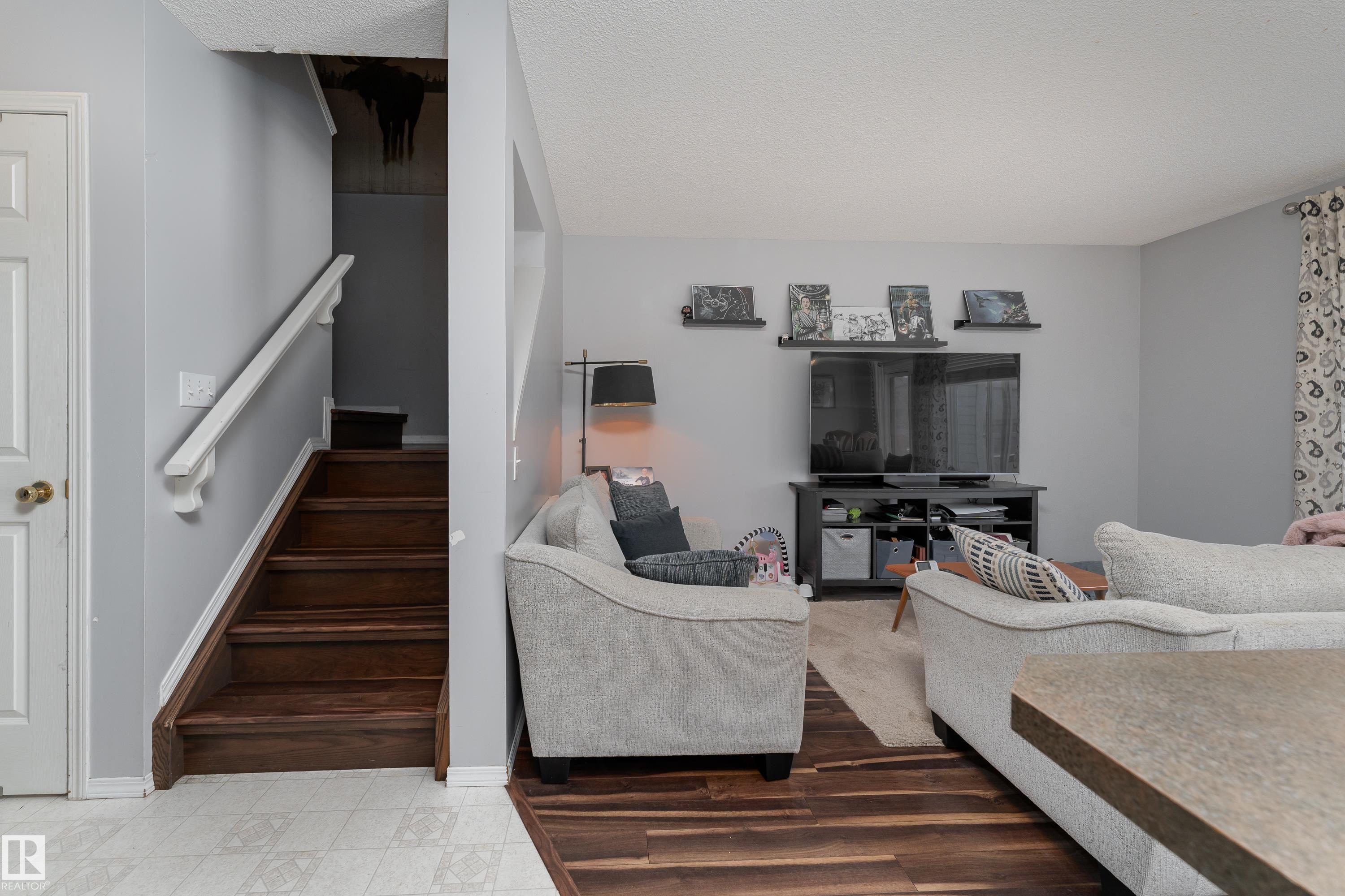 Photo 7 at 2 - 13403 Cumberland Road NW, Hudson, Edmonton
