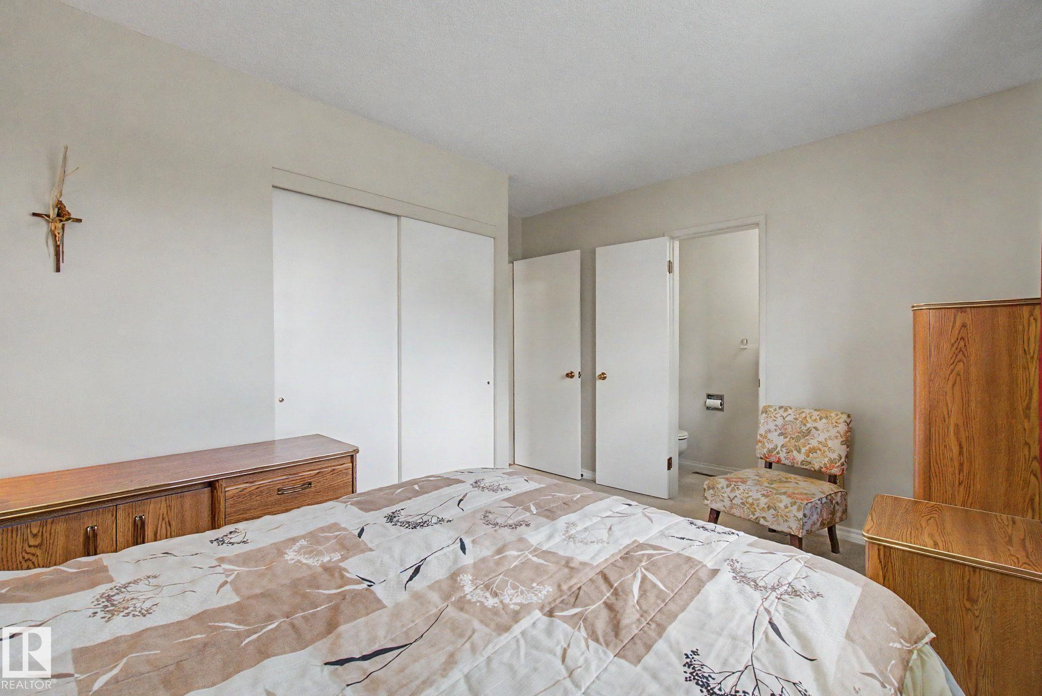Photo 19 at 16727 80 Avenue NW, Elmwood, Edmonton