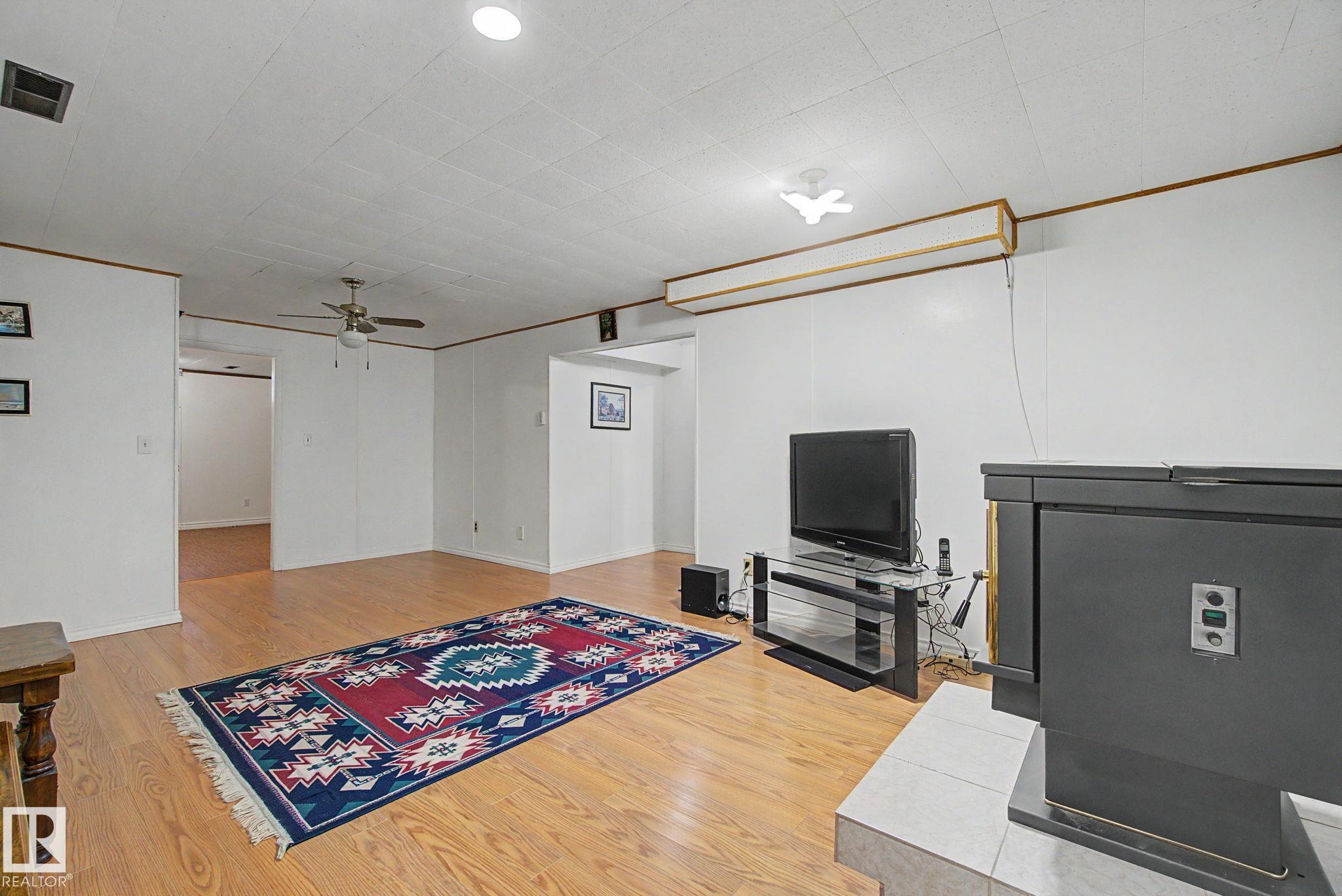 Photo 33 at 16727 80 Avenue NW, Elmwood, Edmonton