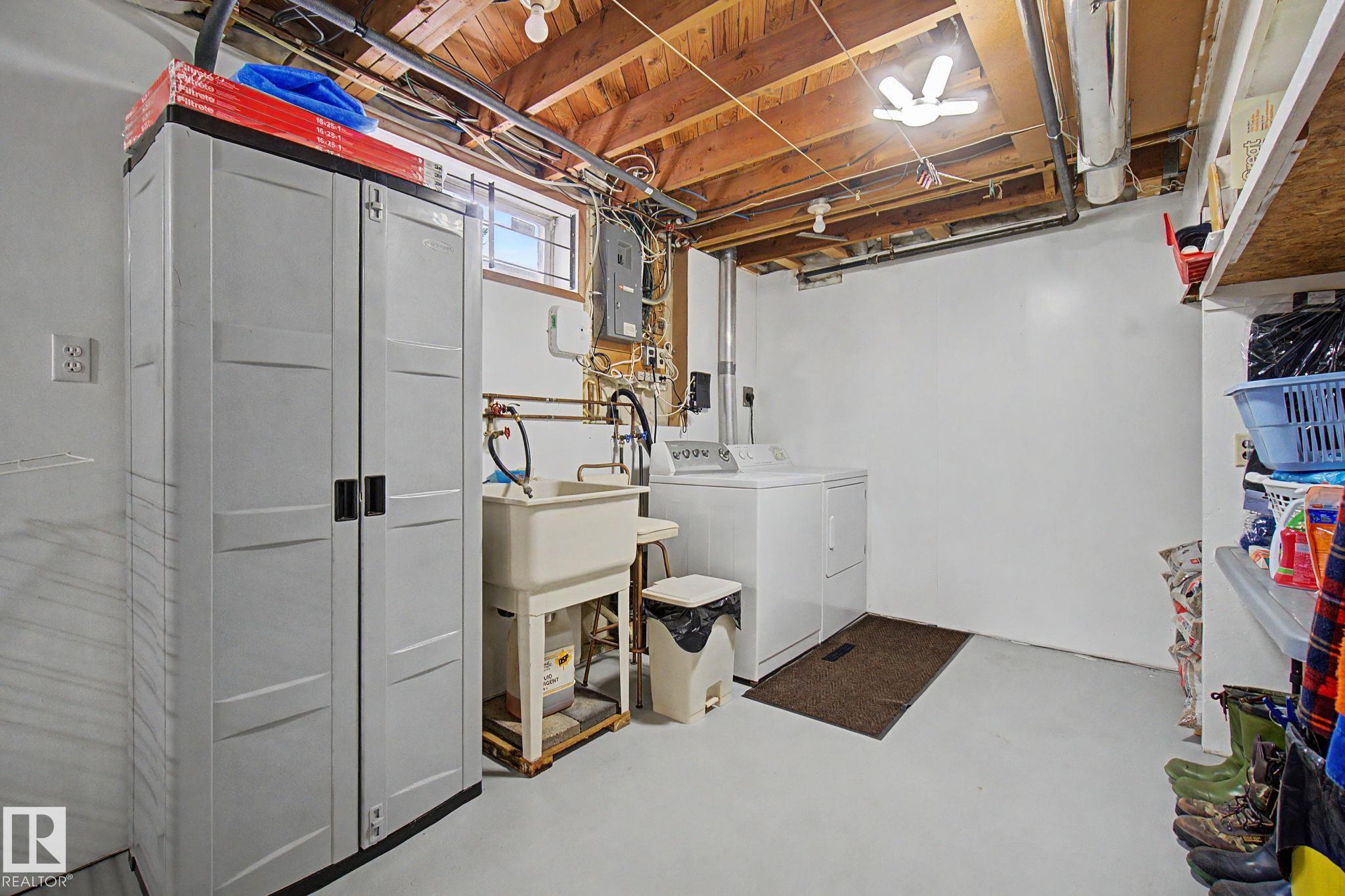Photo 37 at 16727 80 Avenue NW, Elmwood, Edmonton
