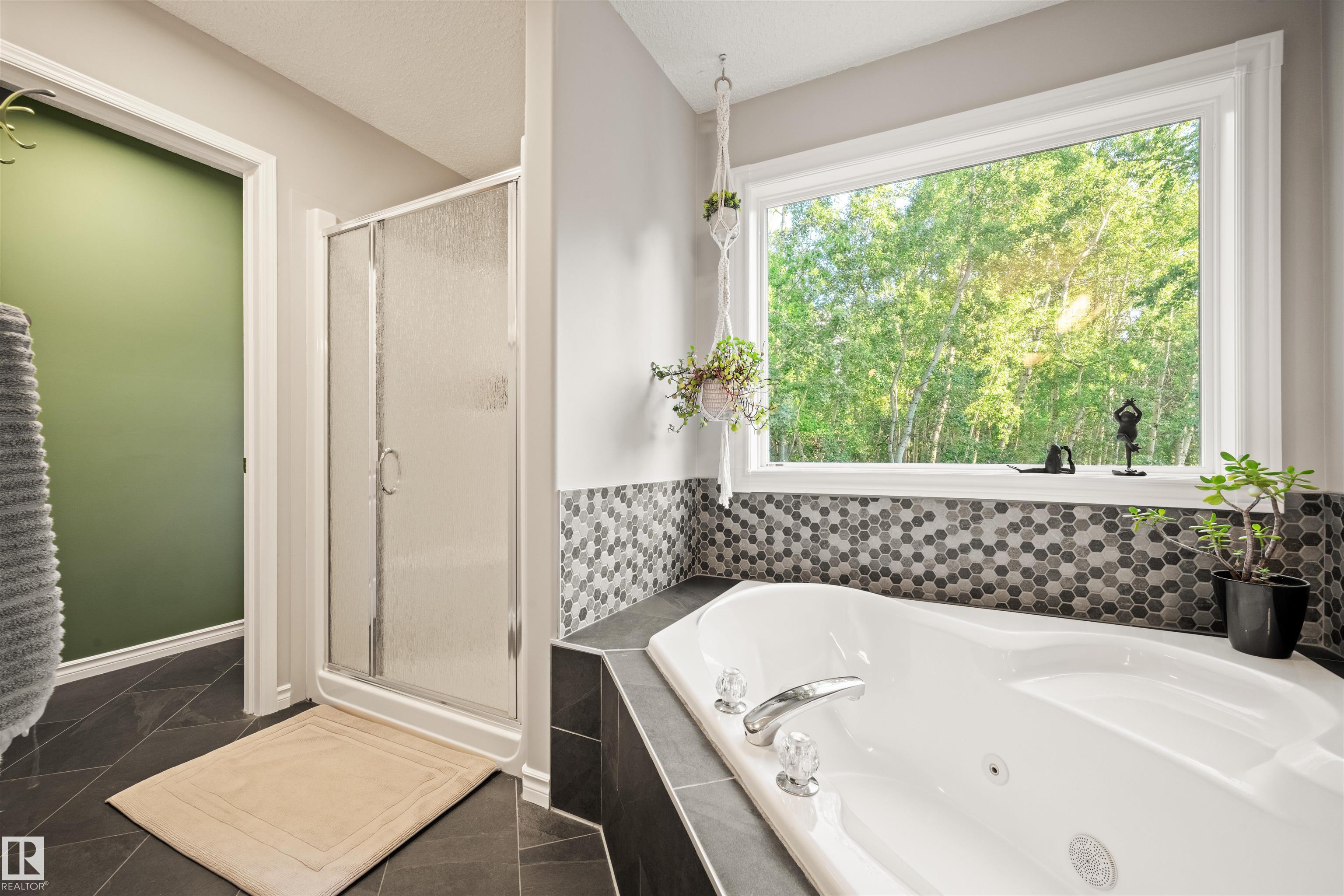 Photo 25 at 19 - 51317 Hghway 60, Spanish Oaks, Rural Parkland County