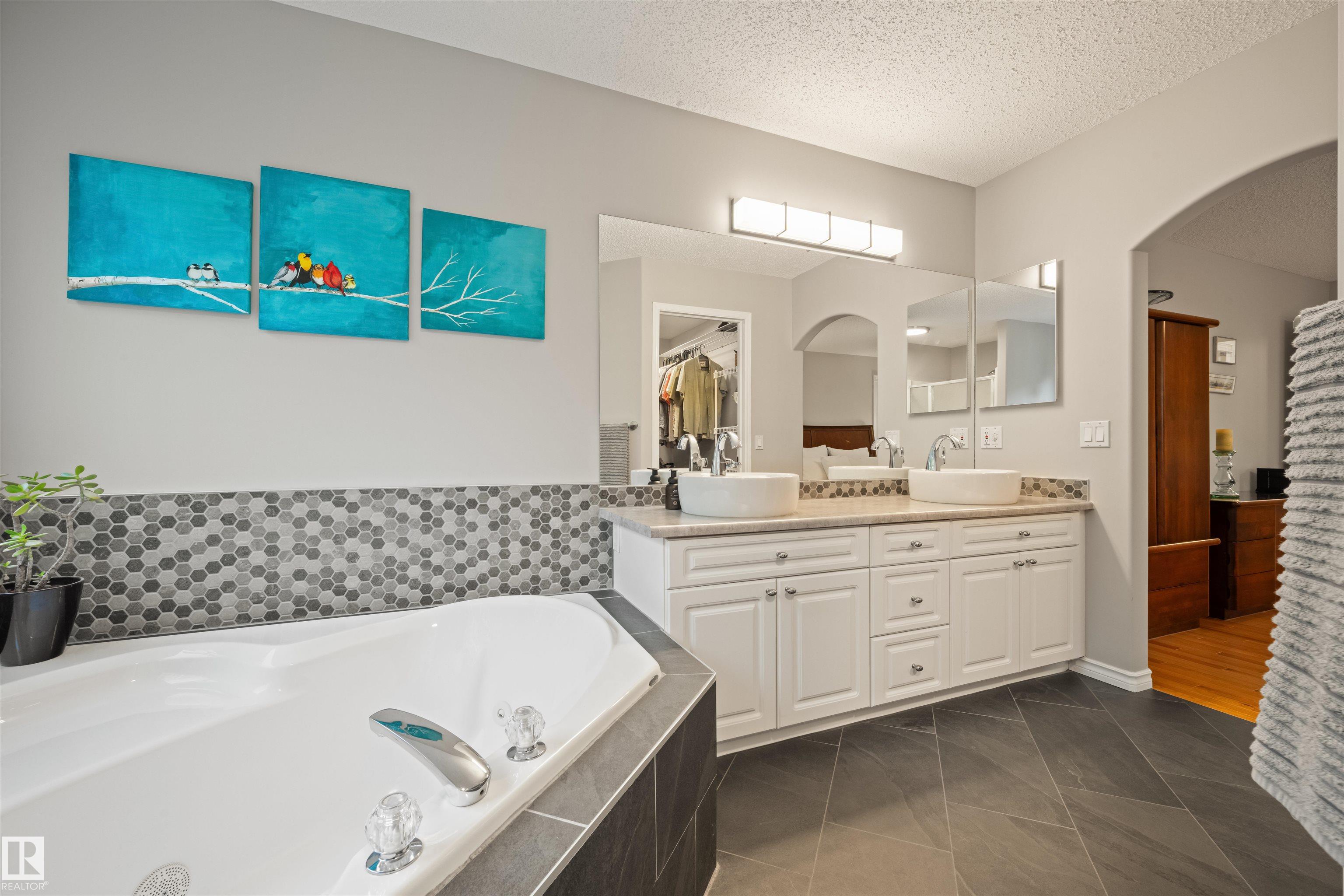 Photo 26 at 19 - 51317 Hghway 60, Spanish Oaks, Rural Parkland County