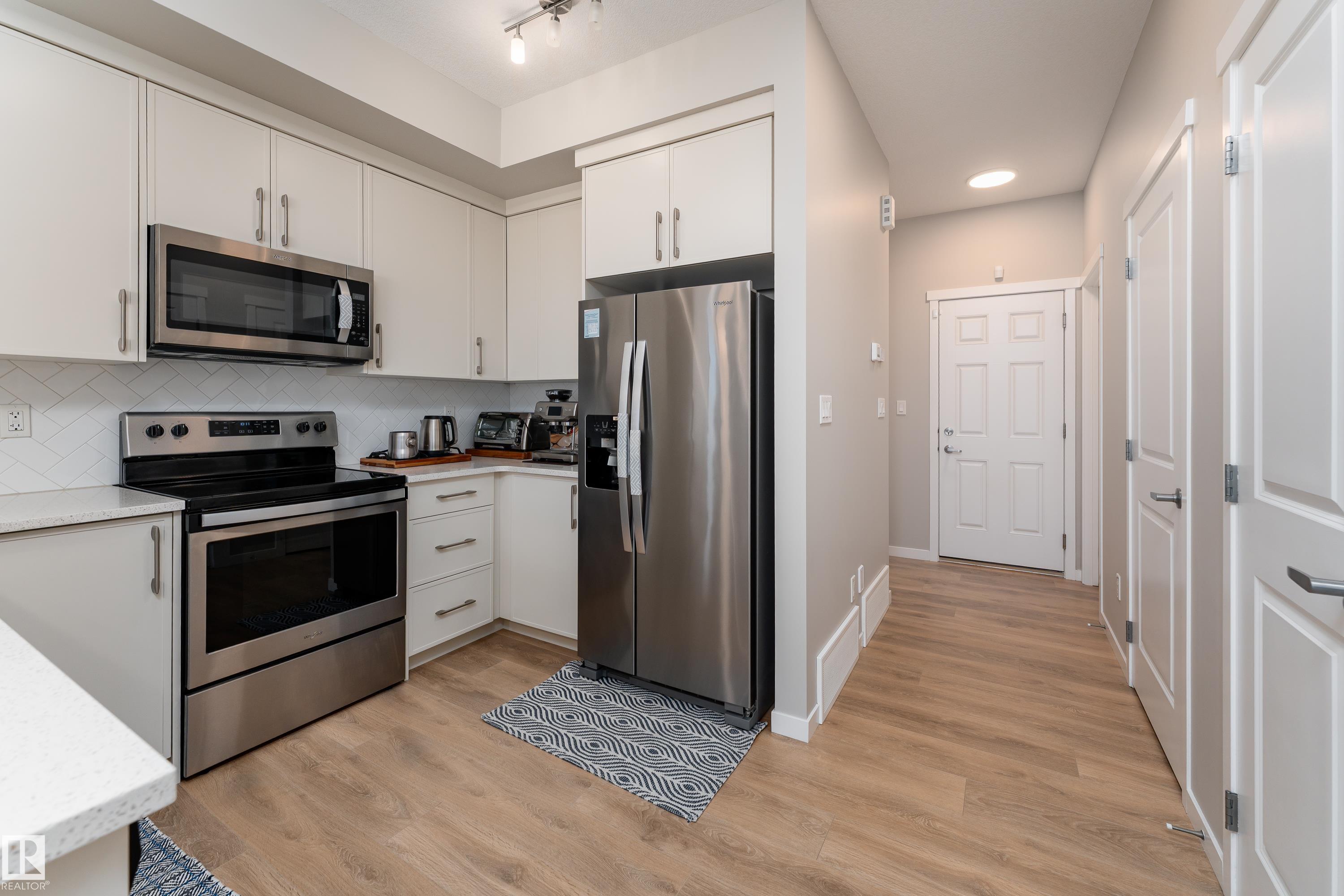 Photo 11 at 2520 152 Avenue NW, Fraser, Edmonton