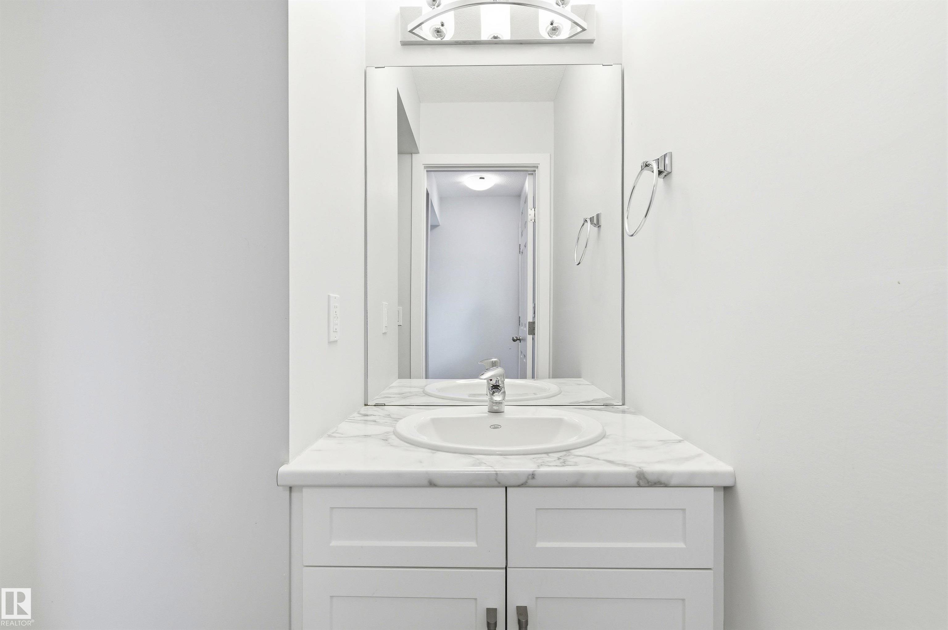 18353 66 Avenue NW, Ormsby Place, Edmonton