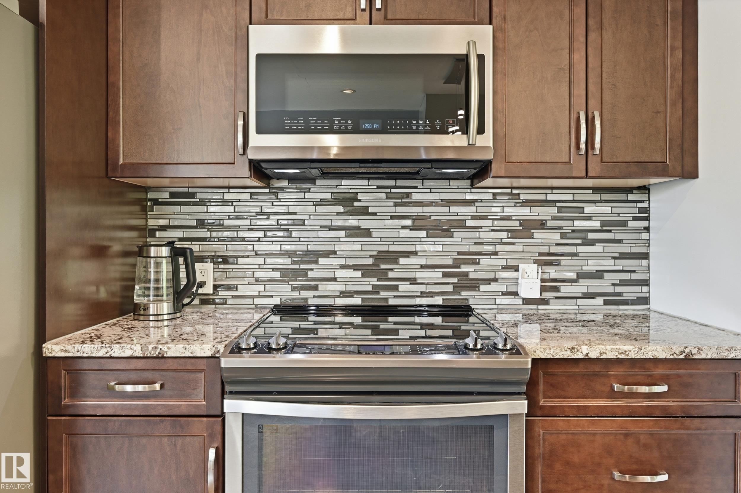 Photo 14 at 6227 109a Street NW, Parkallen, Edmonton