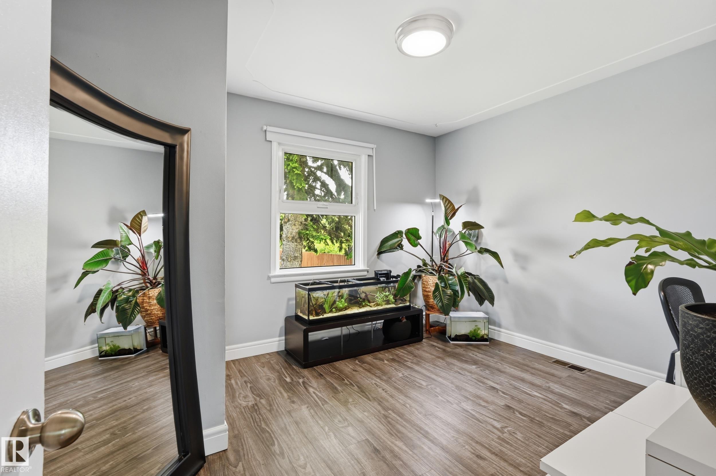 Photo 17 at 6227 109a Street NW, Parkallen, Edmonton