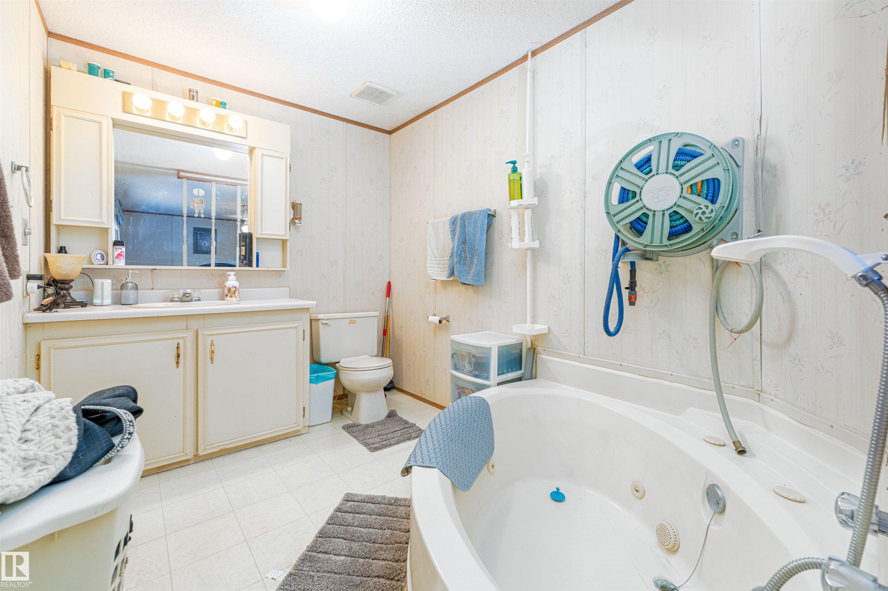 Photo 38 at 20519 Twp Road 550, None, Rural Strathcona County