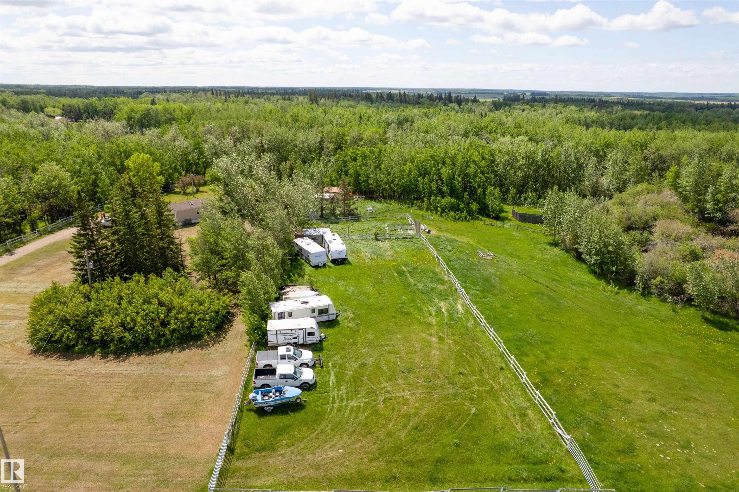 Photo 6 at 20519 Twp Road 550, None, Rural Strathcona County