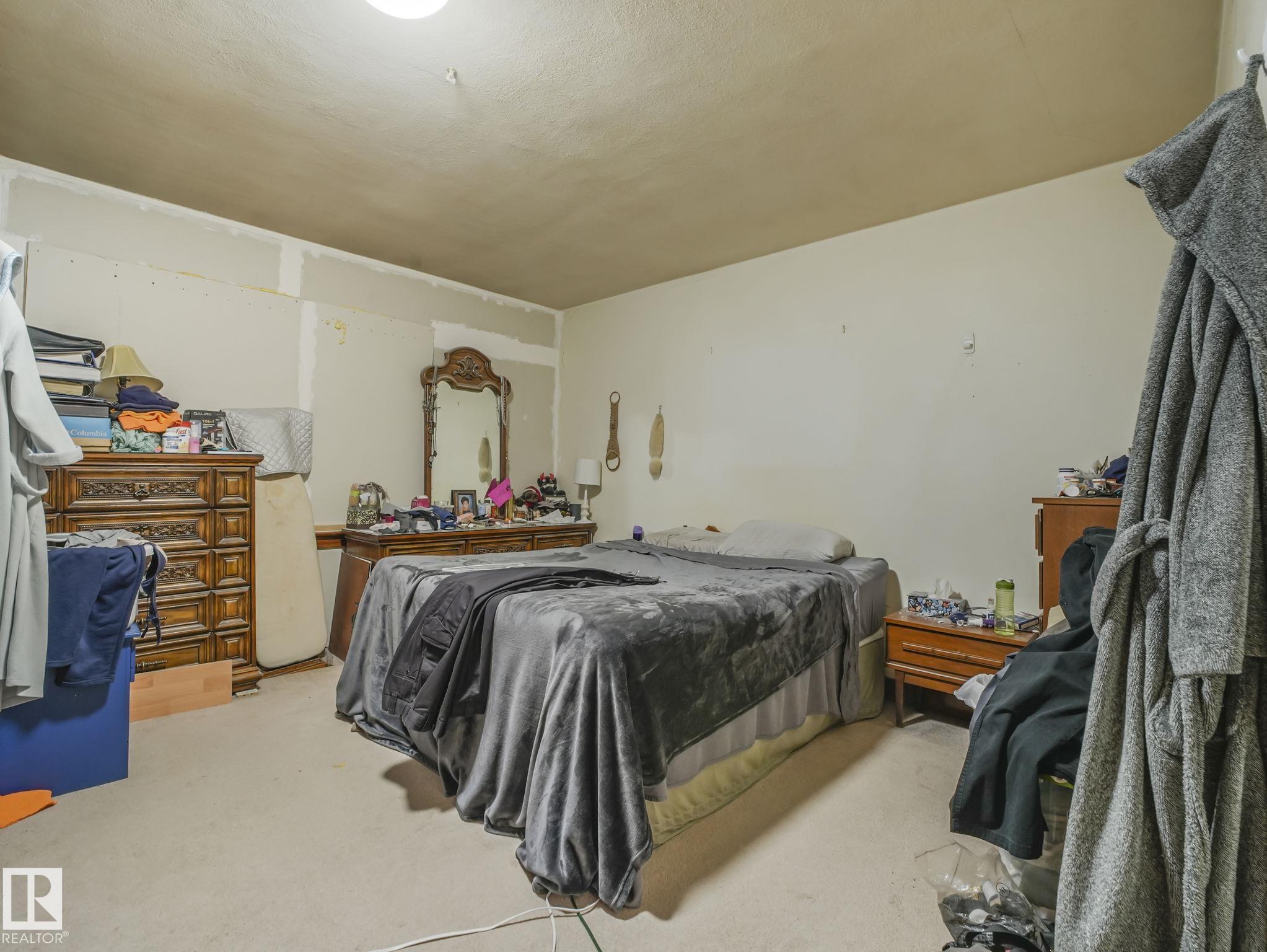 Photo 13 at 11702 129 Avenue NW, Calder, Edmonton