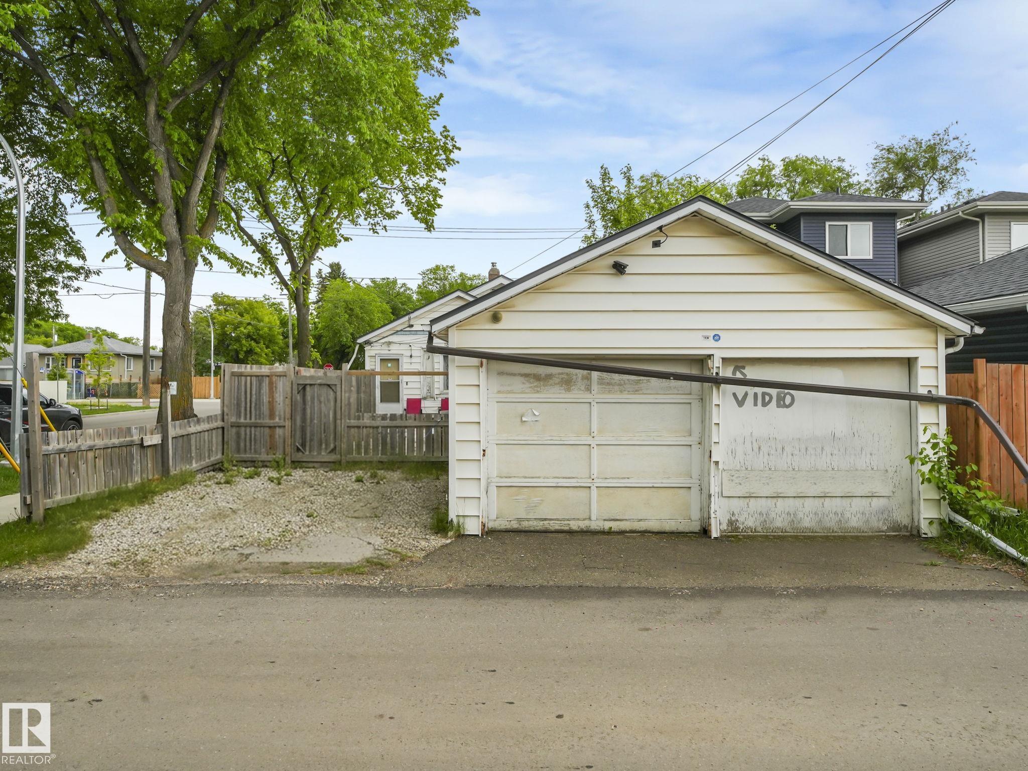 Photo 30 at 11702 129 Avenue NW, Calder, Edmonton