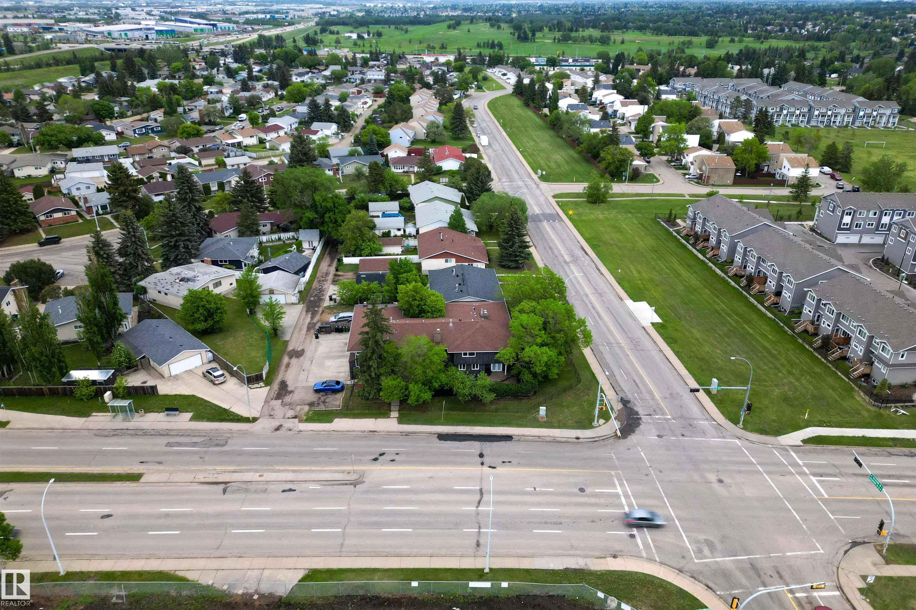 Photo 26 at 1 - 4275 76 Street NW, Michaels Park, Edmonton
