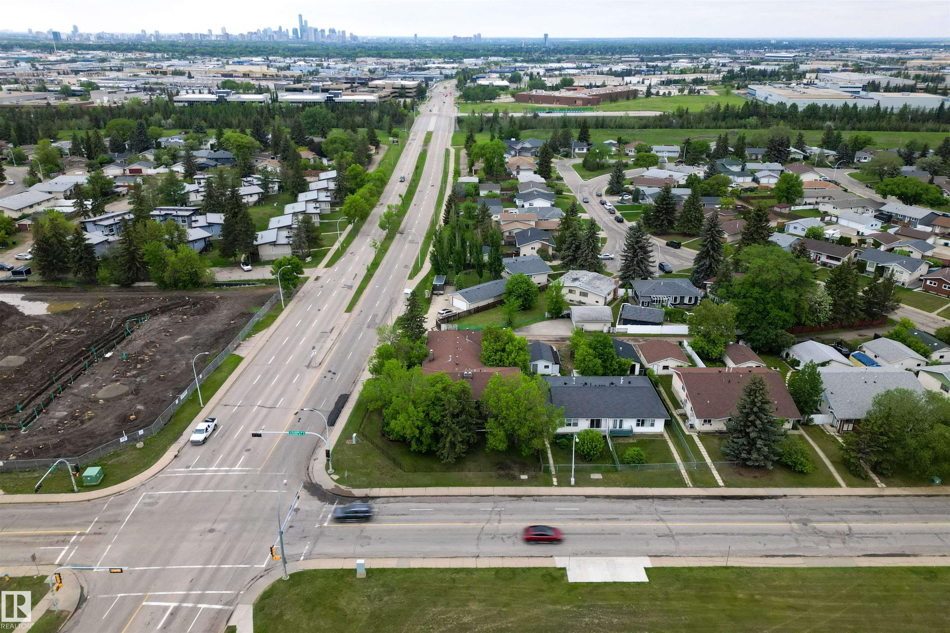 Photo 27 at 1 - 4275 76 Street NW, Michaels Park, Edmonton