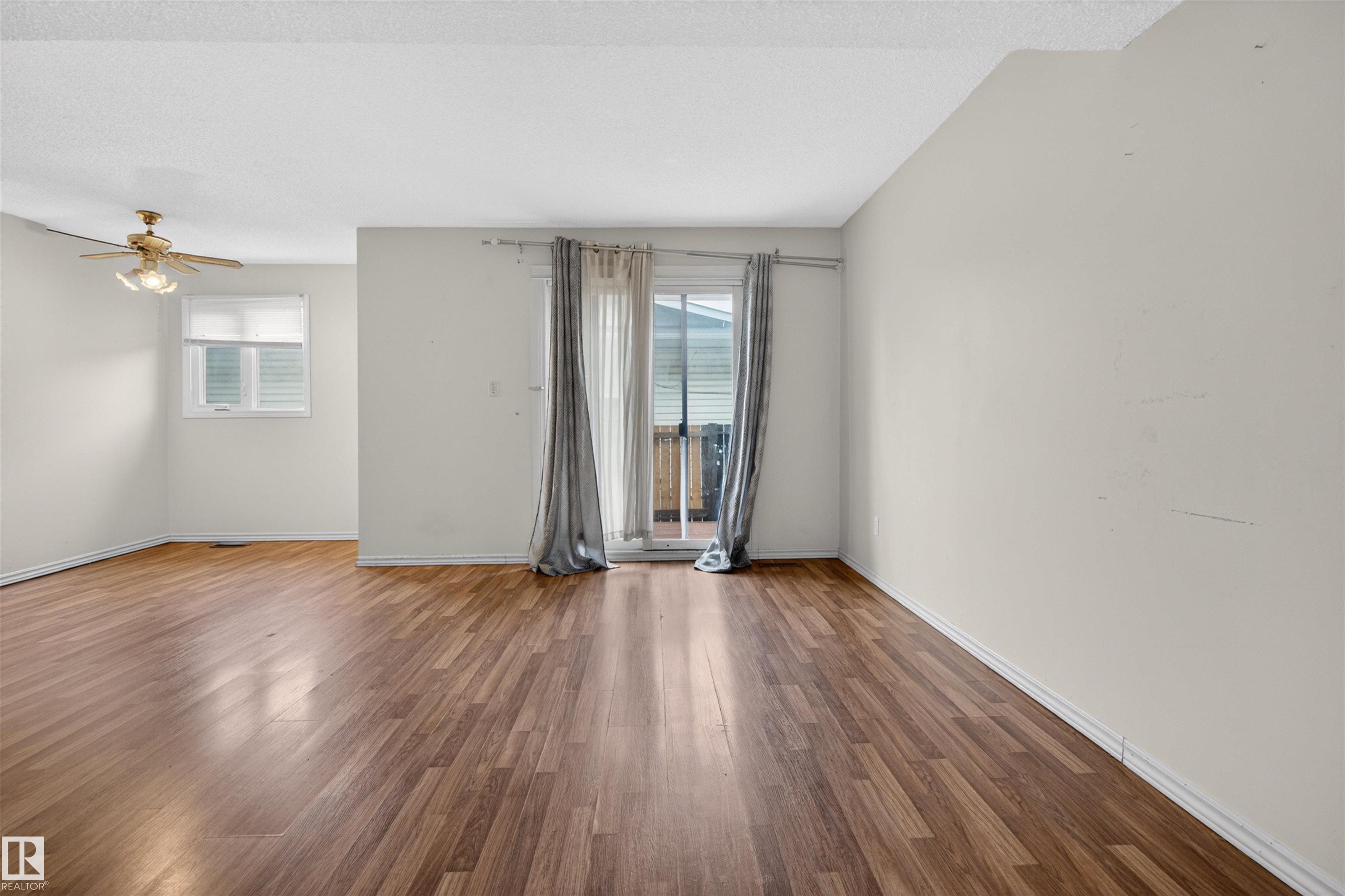 Photo 7 at 1 - 4275 76 Street NW, Michaels Park, Edmonton